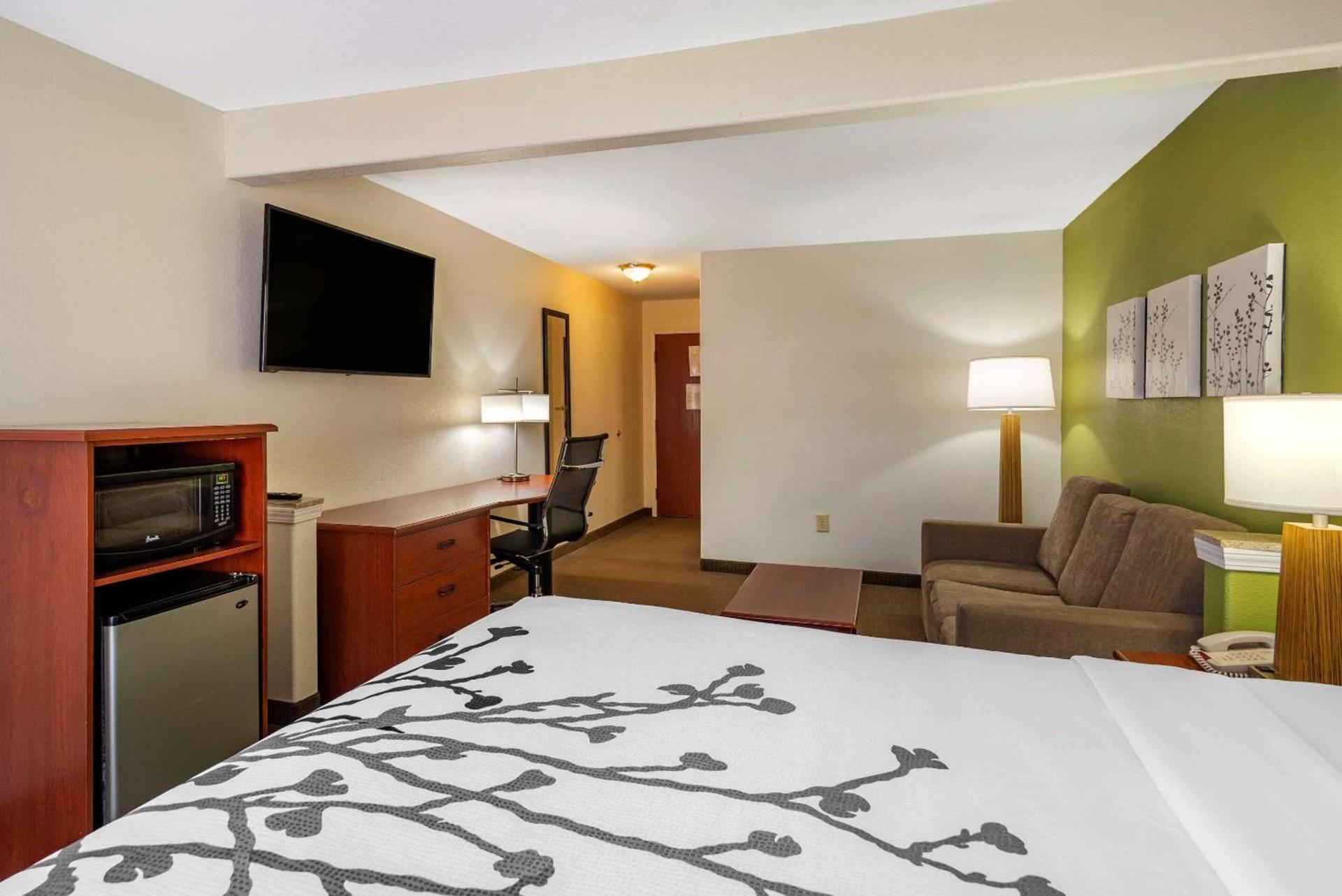 Sleep Inn & Suites Stockbridge Atlanta South photo 29