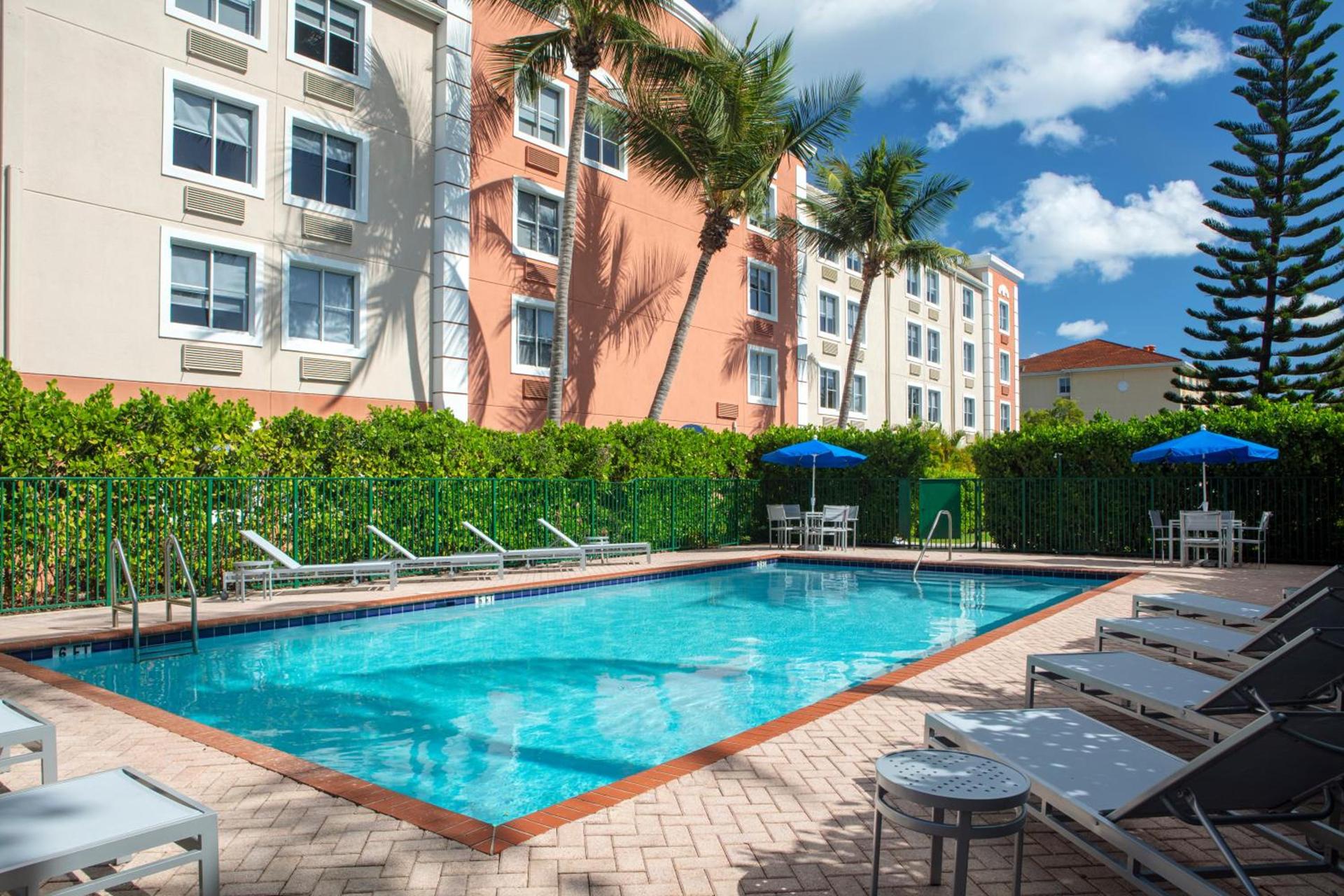 Spark by Hilton Miami Doral photo 3