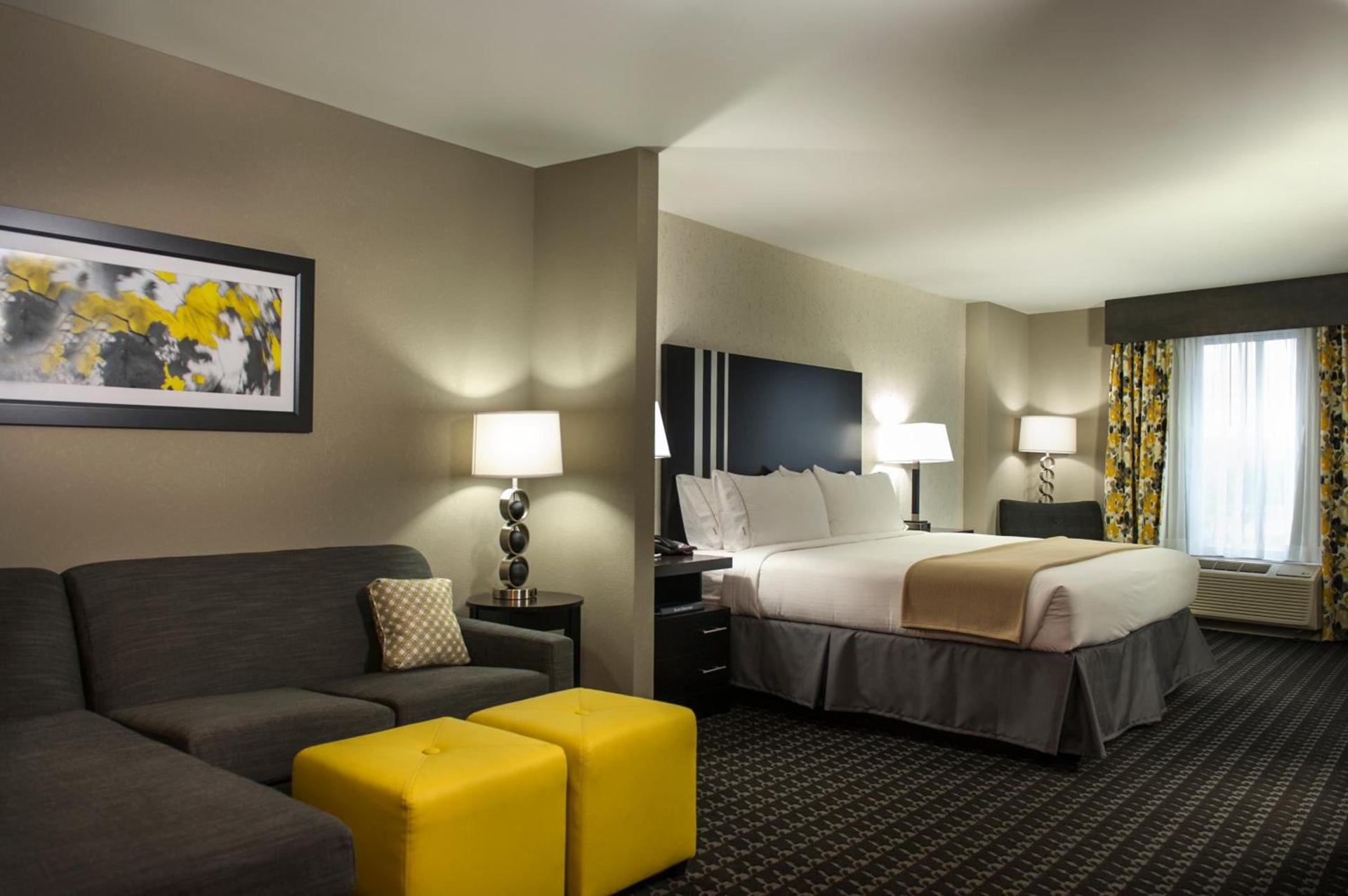 Holiday Inn Express and Suites Madison Central by IHG photo 27