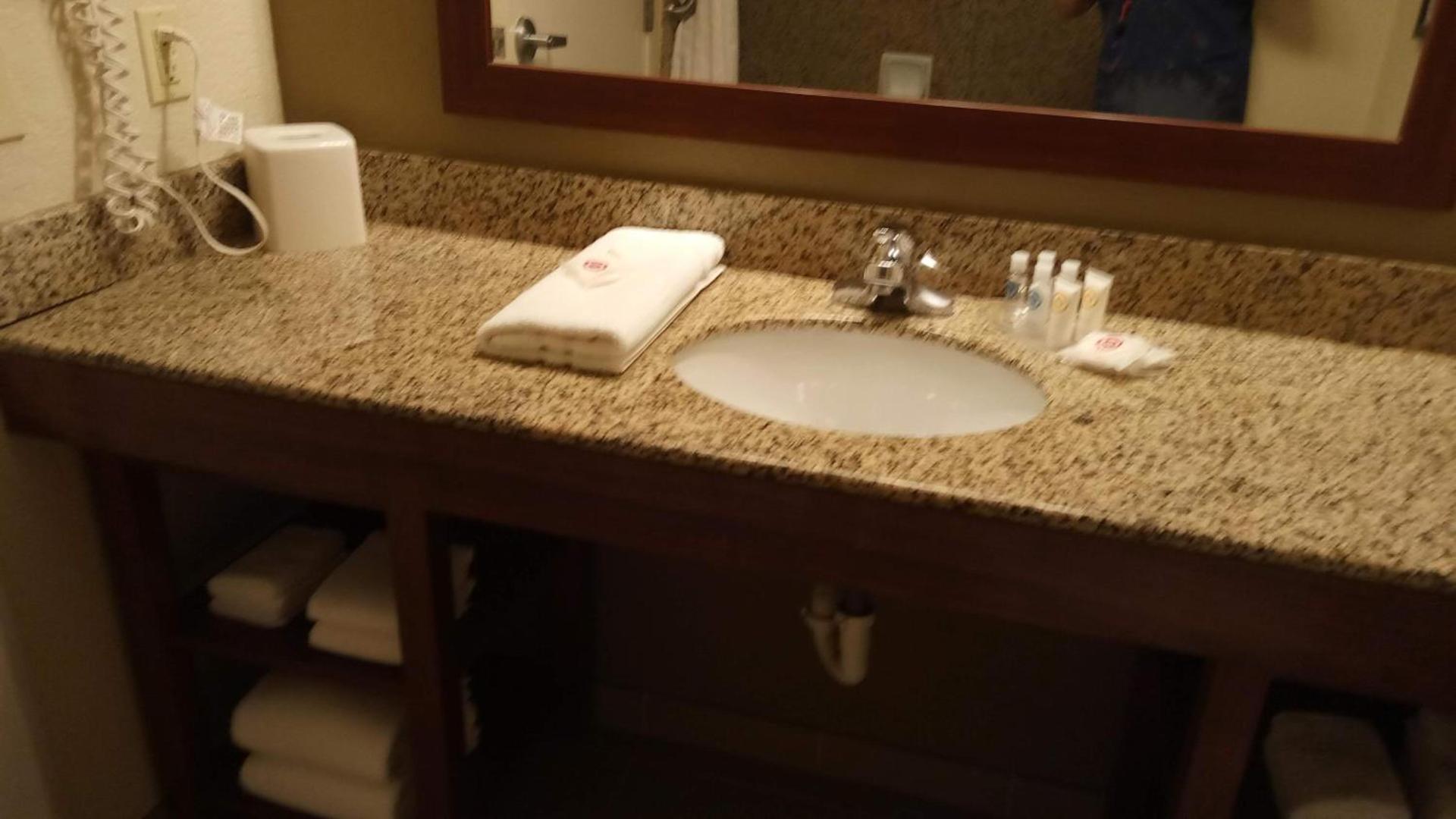 Comfort Suites Savannah North photo 34