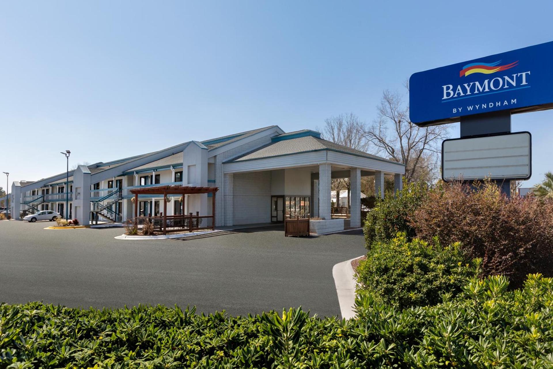 Baymont by Wyndham Wilmington photo 6