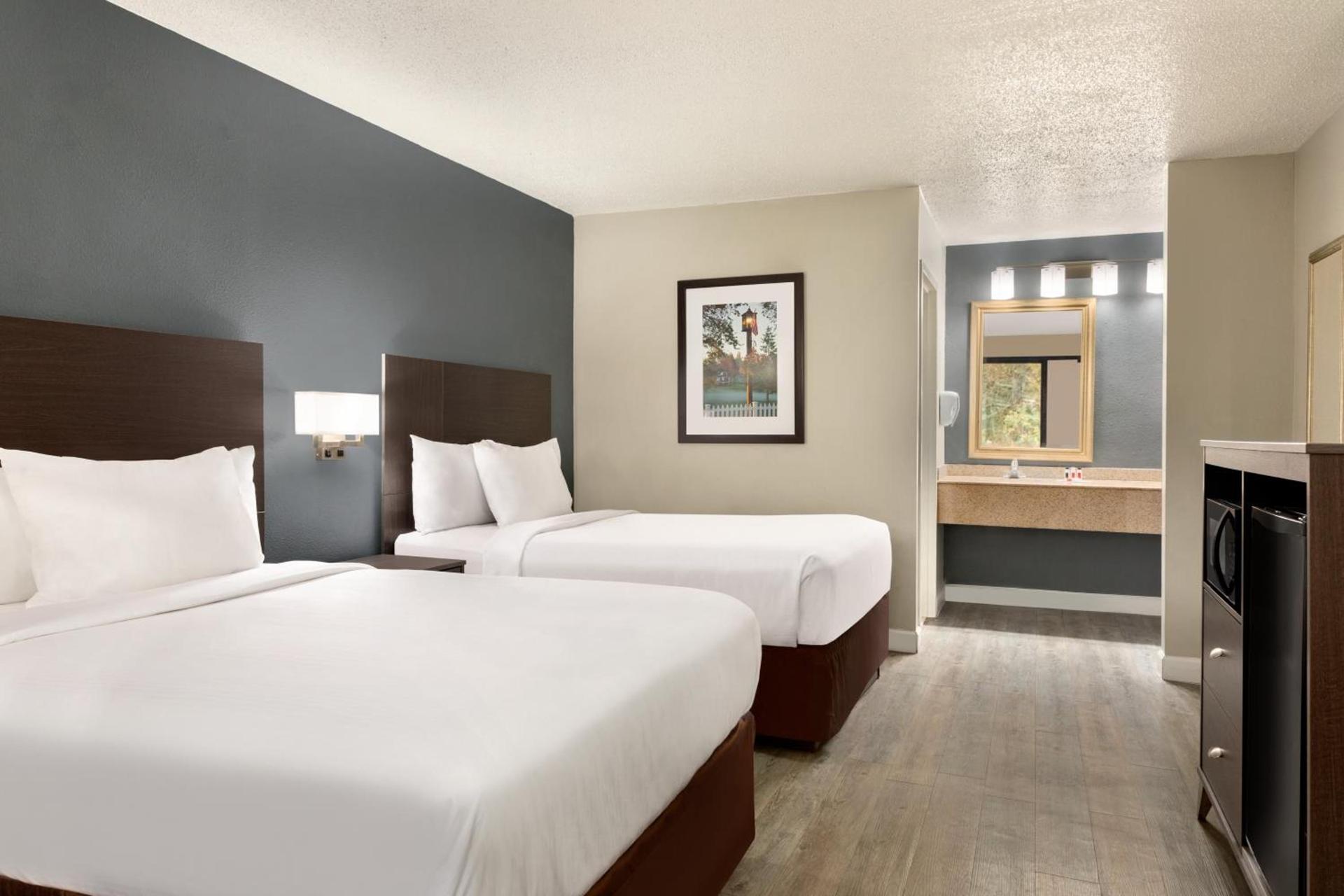 Baymont by Wyndham Wilmington photo 14