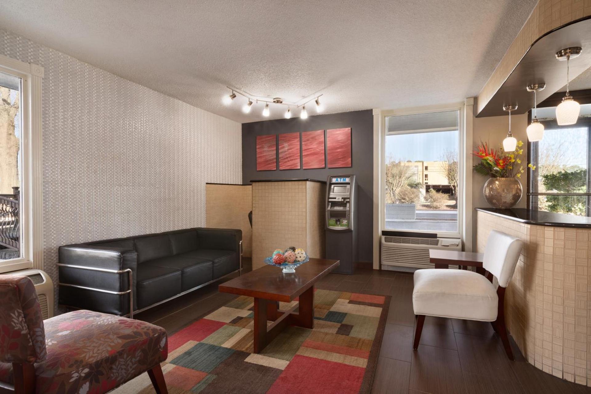 Baymont by Wyndham Wilmington photo 25