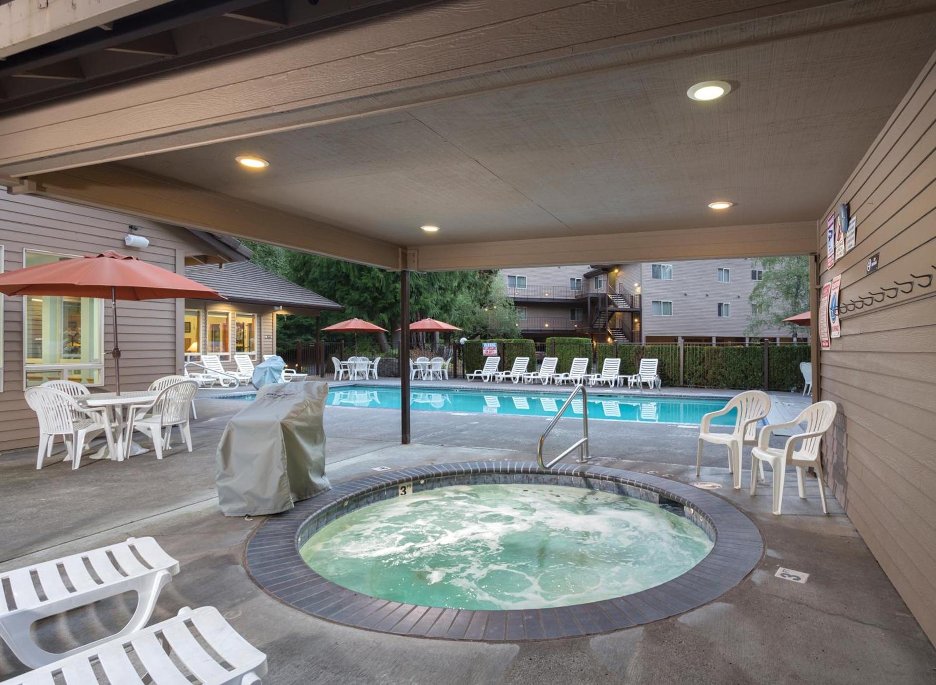 Whispering Woods Resort photo 6