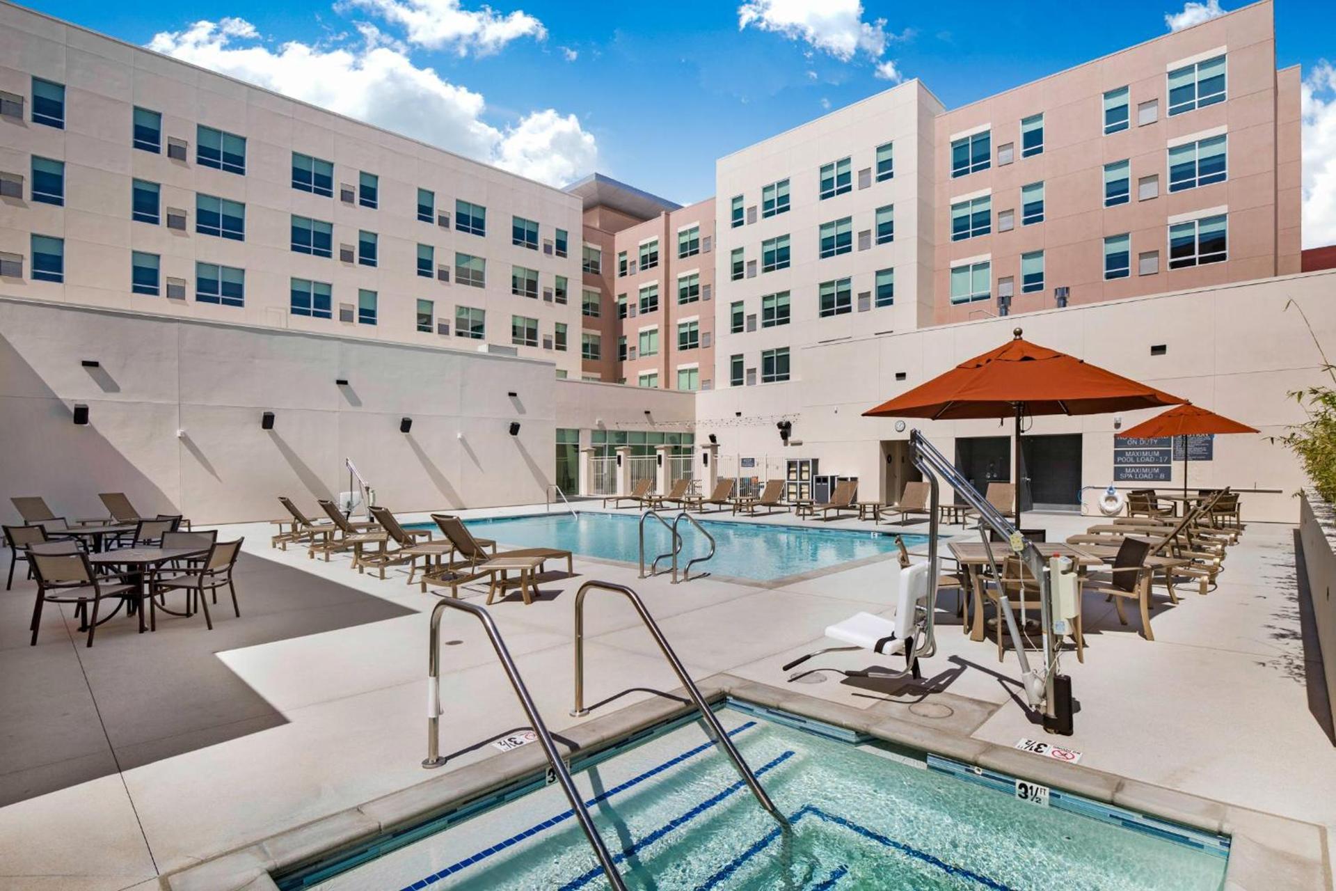 Hyatt House LA - University Medical Center photo 25