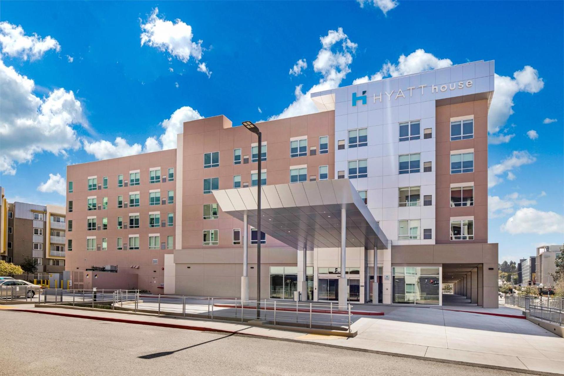 Hyatt House LA - University Medical Center photo 13