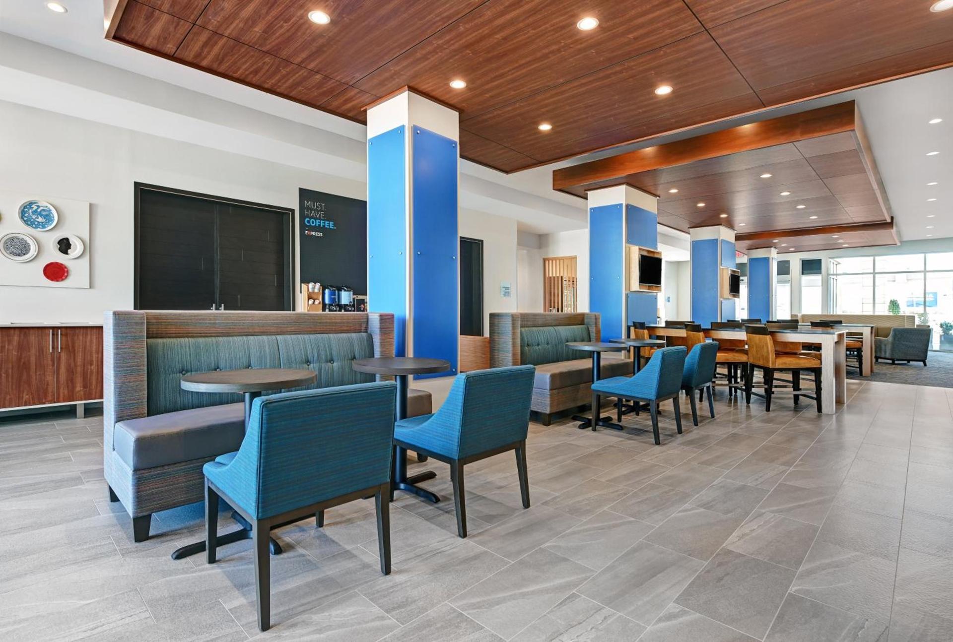 Holiday Inn Express & Suites Memorial – CityCentre by IHG photo 17