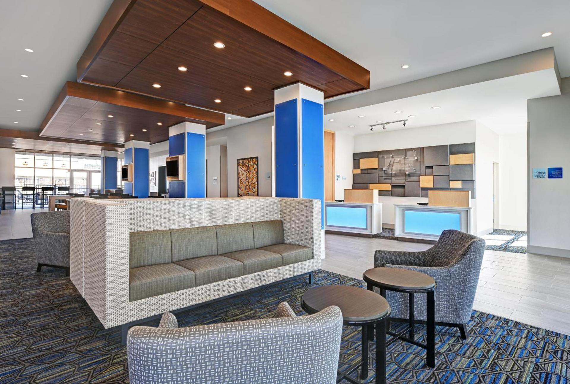 Holiday Inn Express & Suites Memorial – CityCentre by IHG photo 37