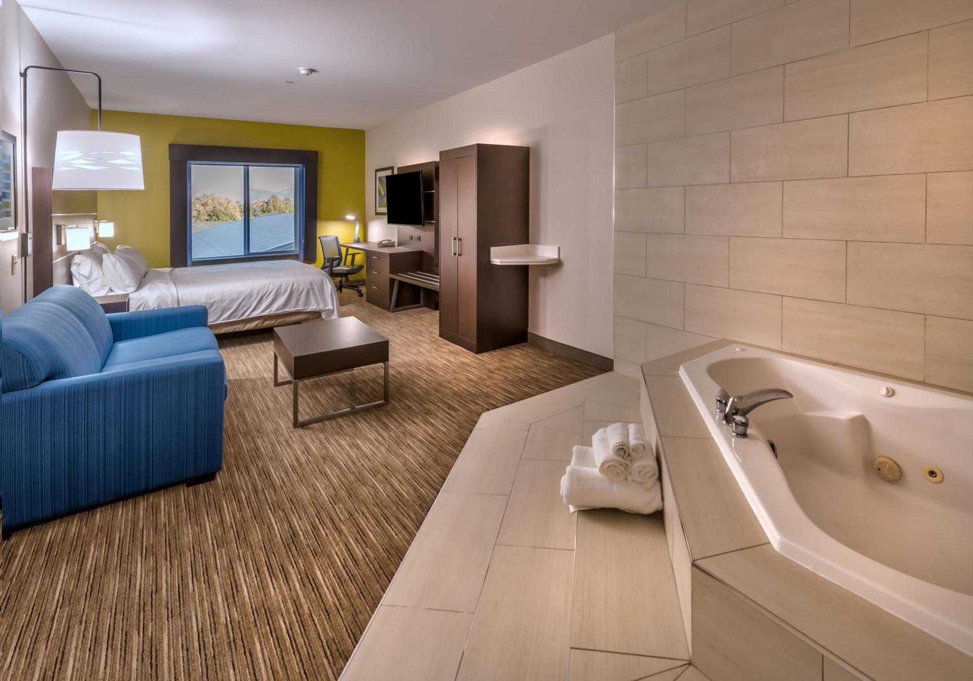 Holiday Inn Express Hotel & Suites Minden by IHG photo 20