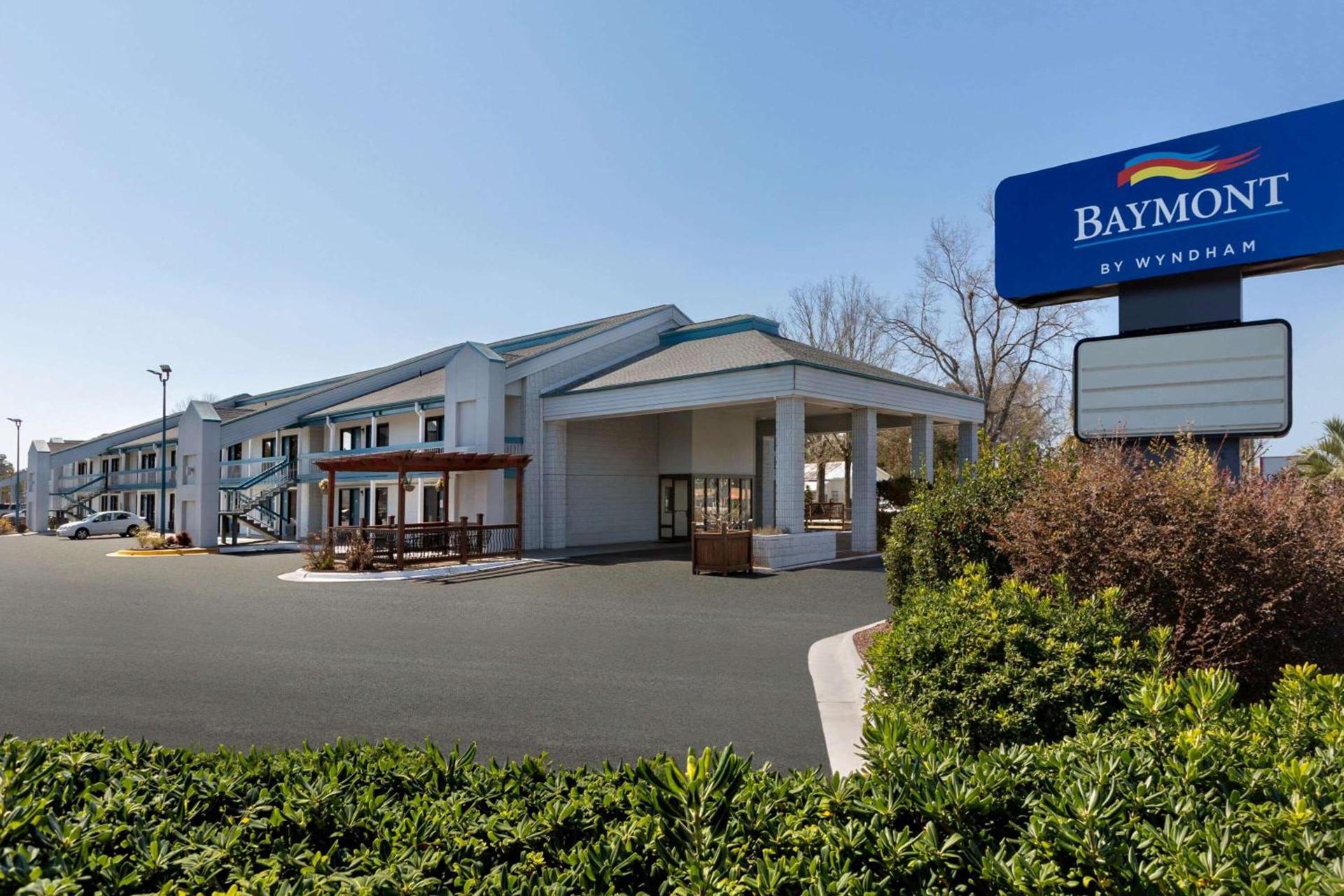 Baymont by Wyndham Wilmington photo 29