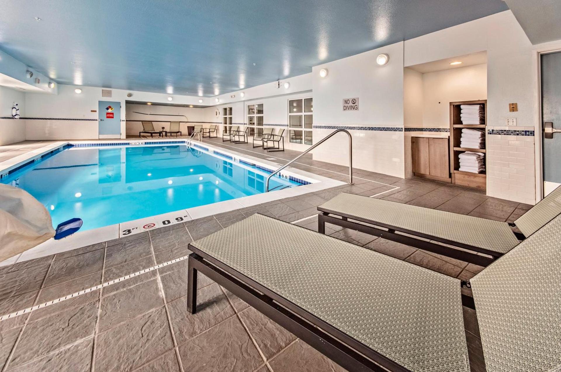 Staybridge Suites Cedar Rapids North by IHG photo 2