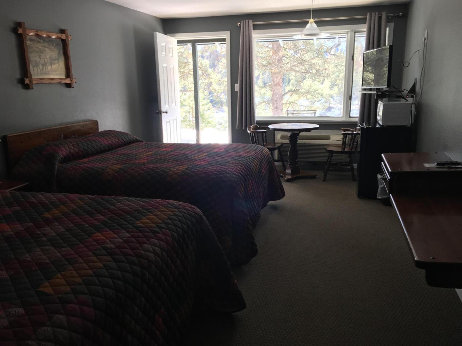 Rimrock Lodge LLC photo 11
