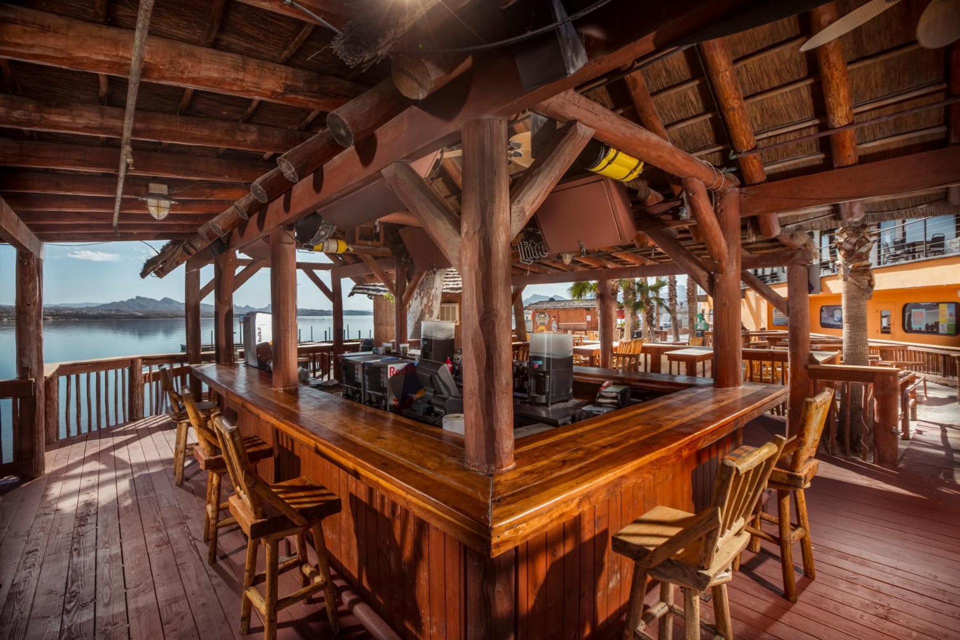 The Nautical Beachfront Resort photo 9