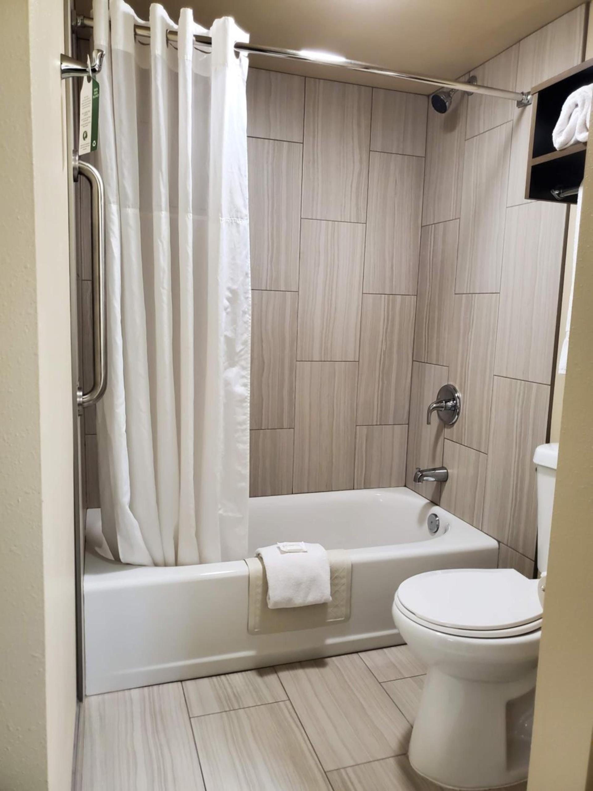 AmericInn by Wyndham Watertown photo 18