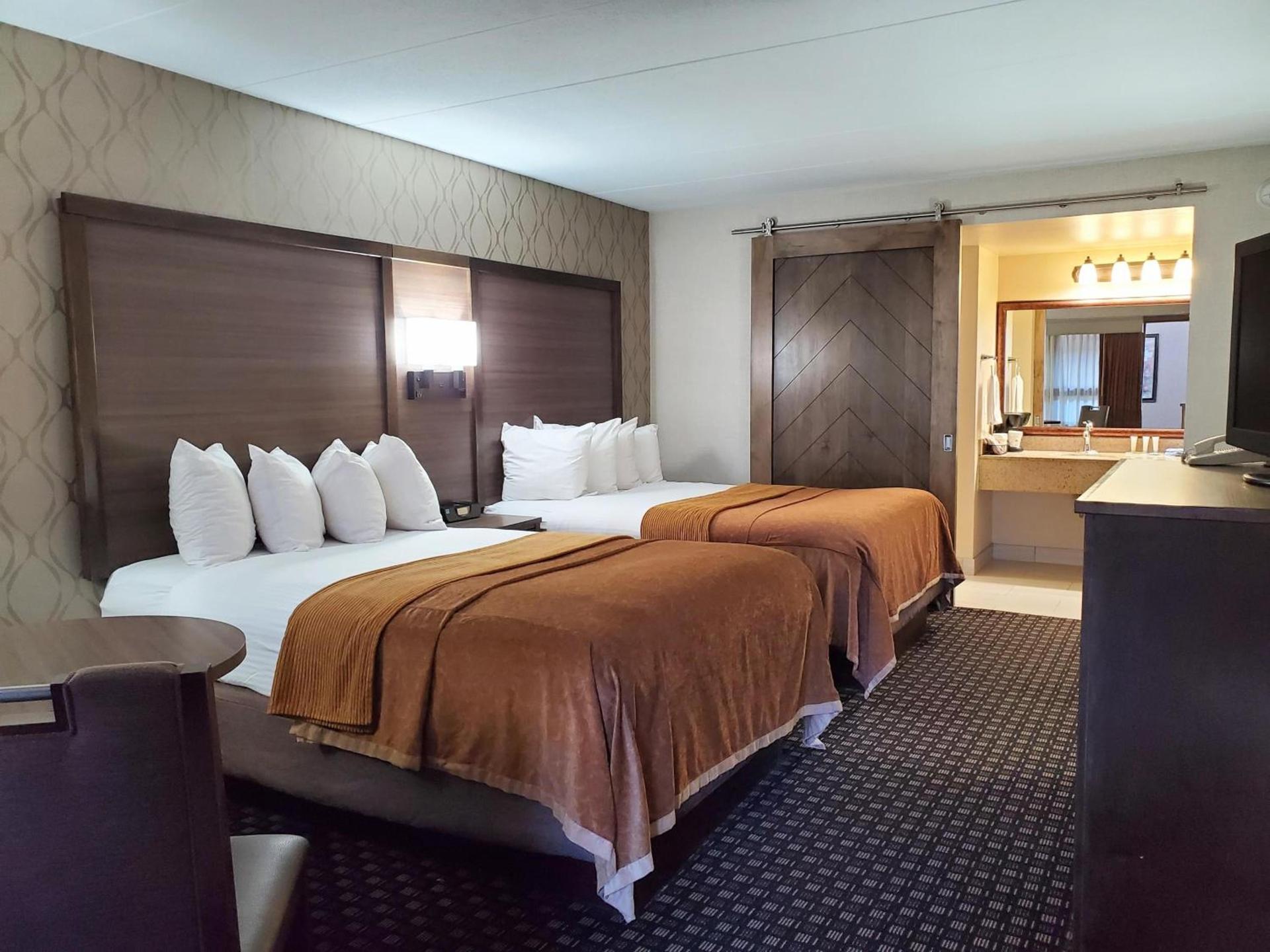 AmericInn by Wyndham Watertown photo 46
