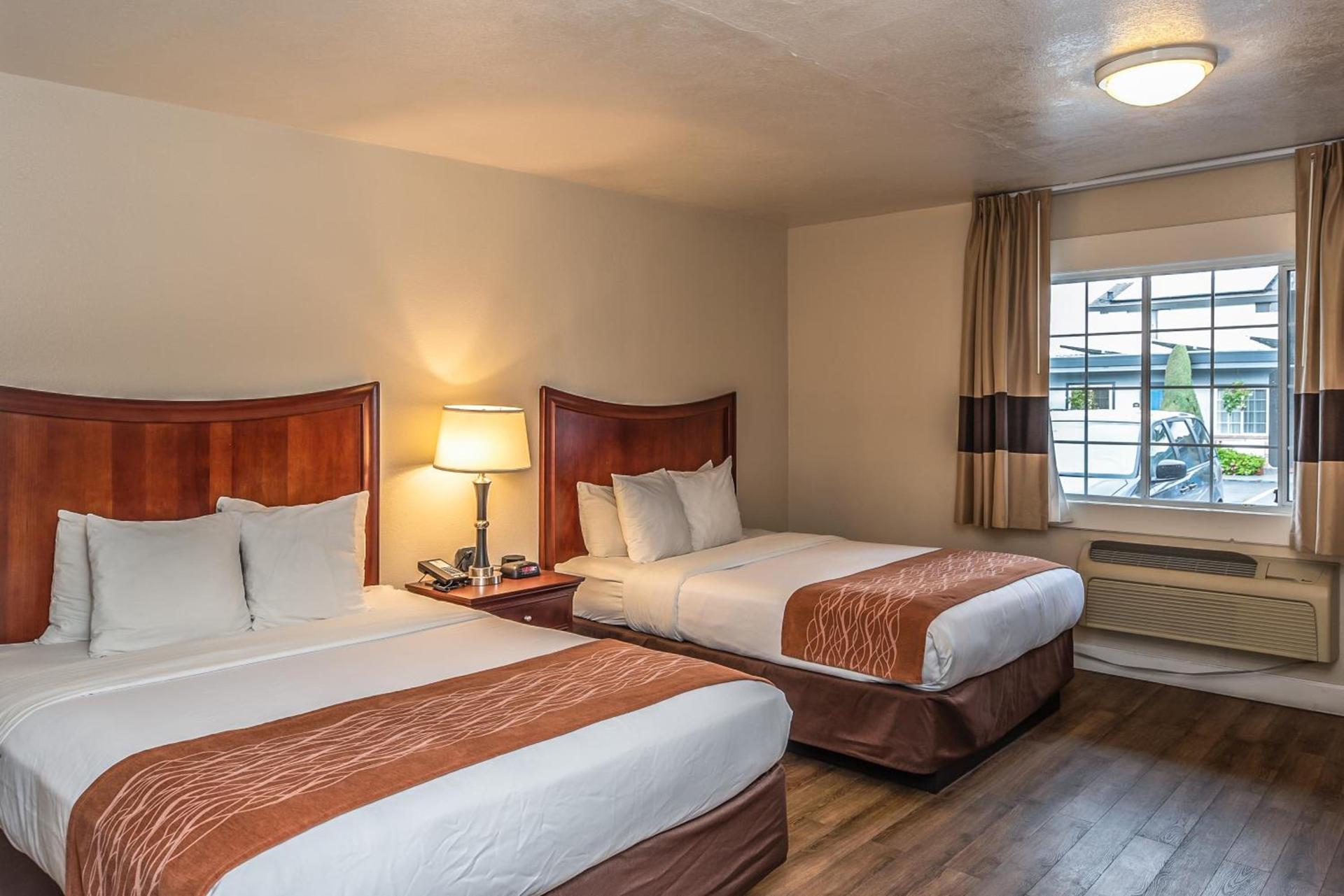Blu Pacific Hotel photo 46