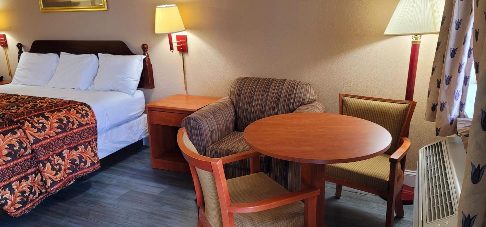 Regency Travel Inn photo 12