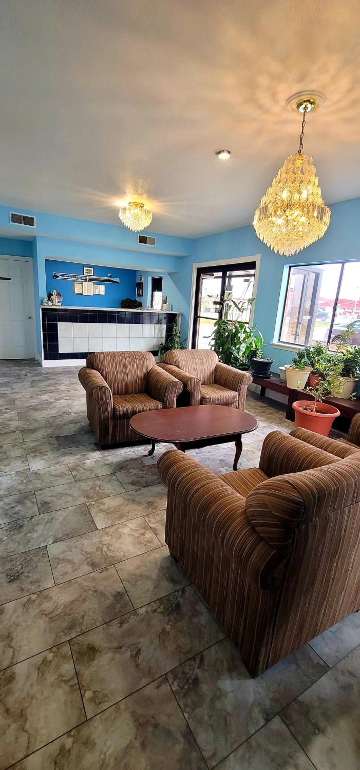Regency Travel Inn photo 7