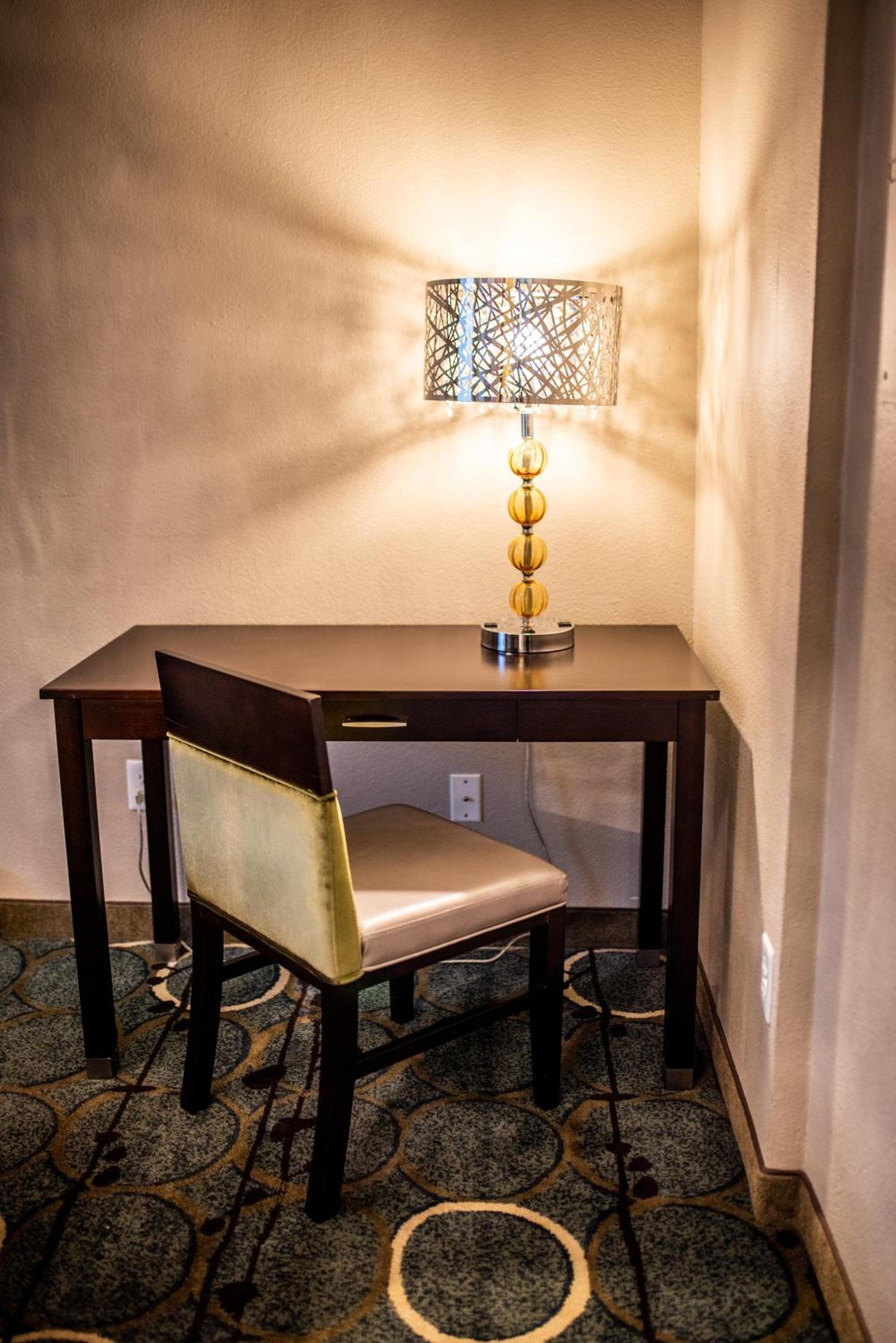 Gateway Inn and Suites photo 86