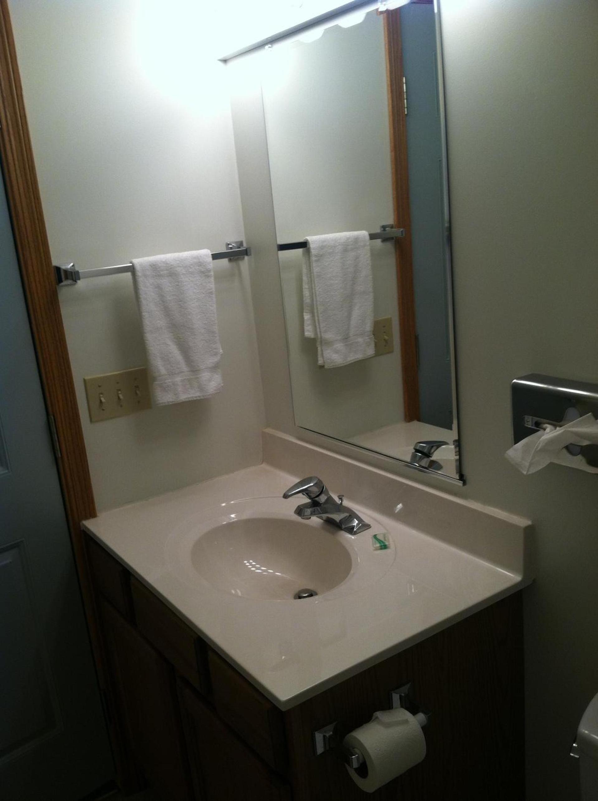 Village Inn Motel photo 20