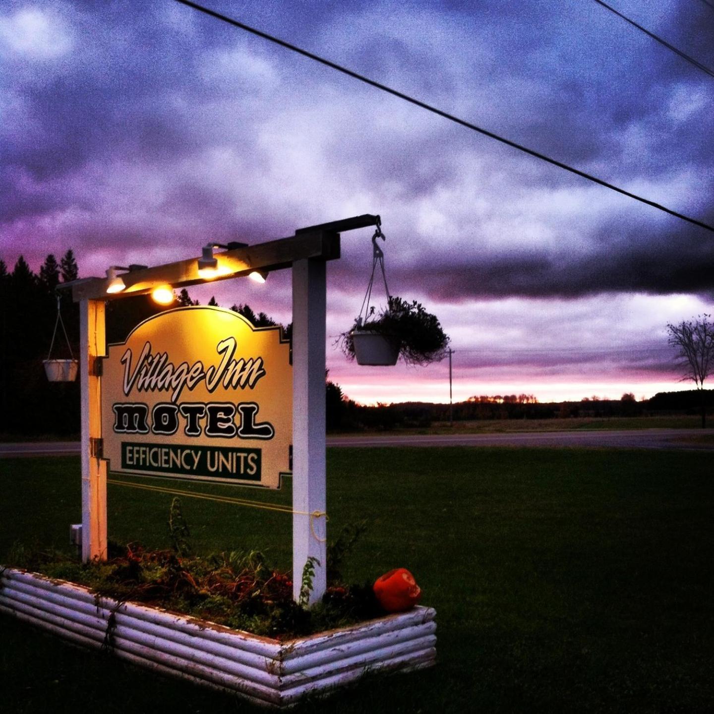 Village Inn Motel photo 23