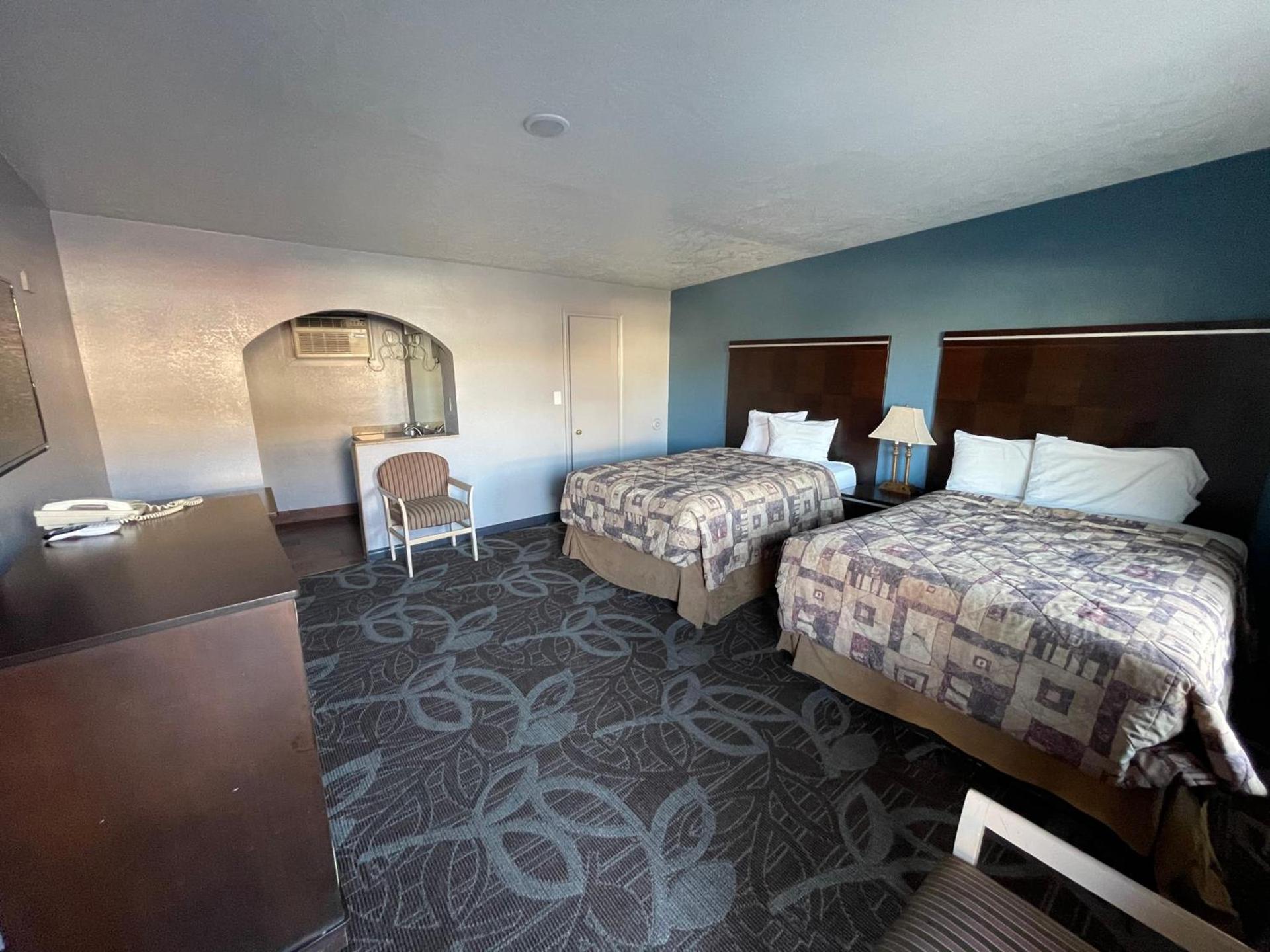 Sands Motel photo 1