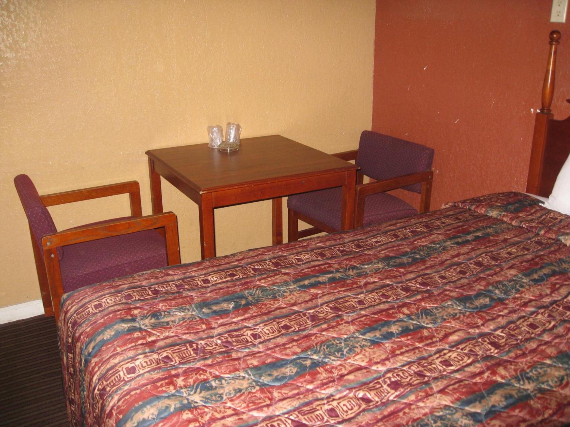 Two Palms Motel photo 19