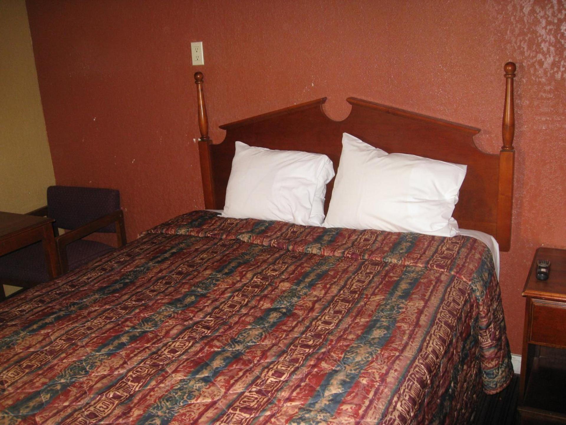 Two Palms Motel photo 3