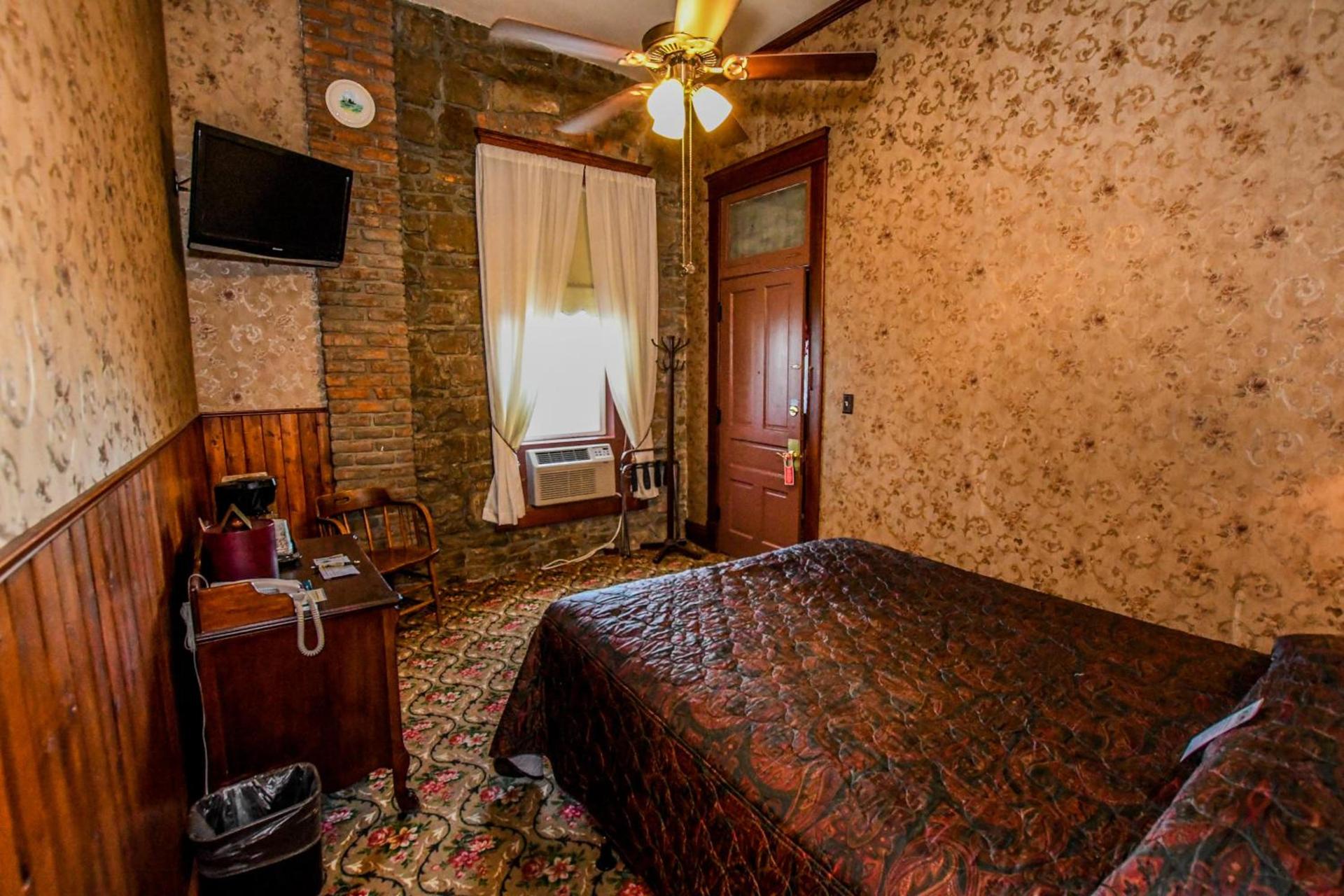 Irma Hotel photo 40