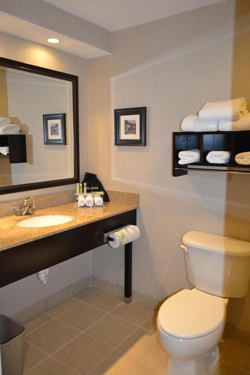Holiday Inn Express Biddeford by IHG photo 6
