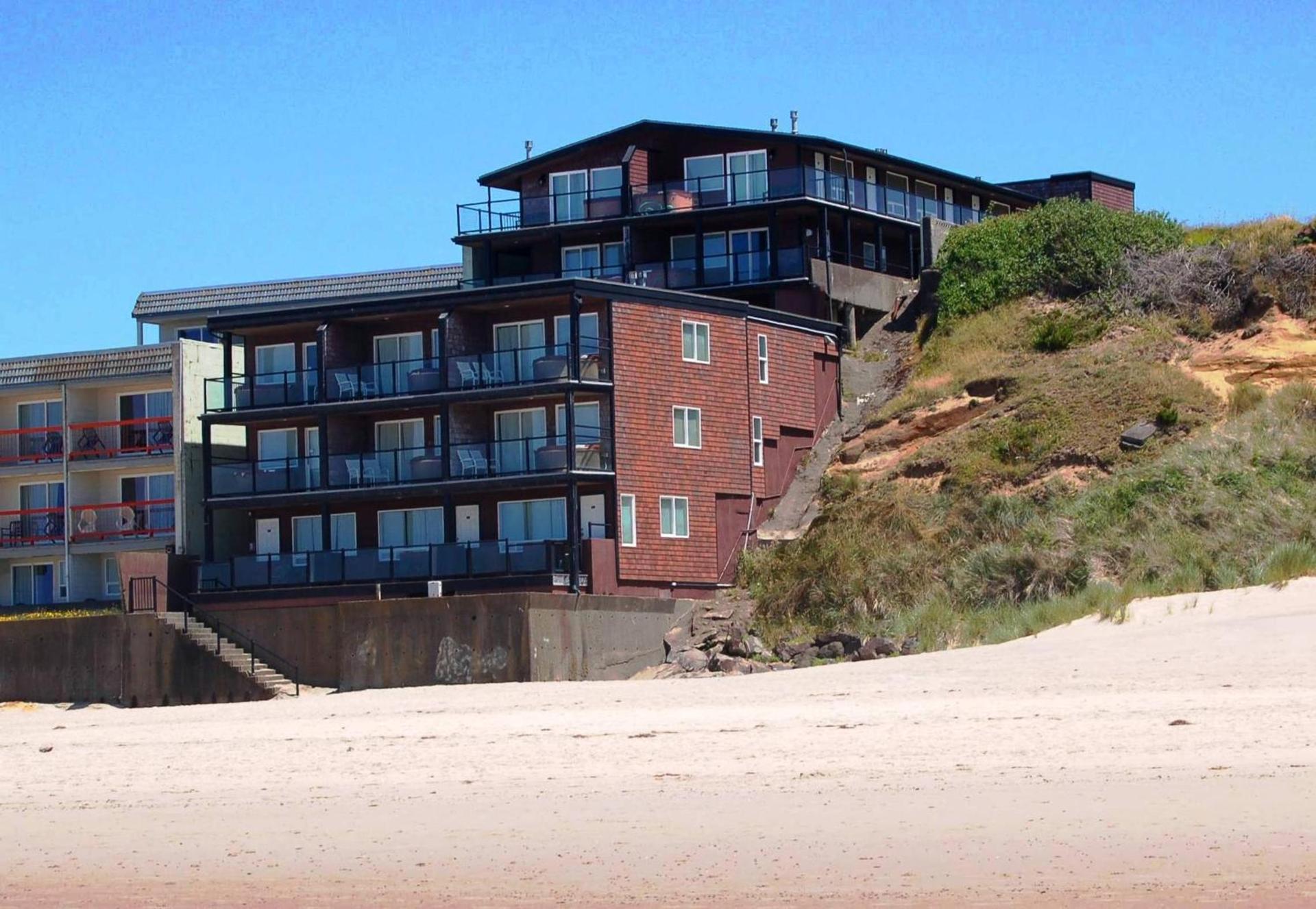 Beachfront Manor Hotel photo 29