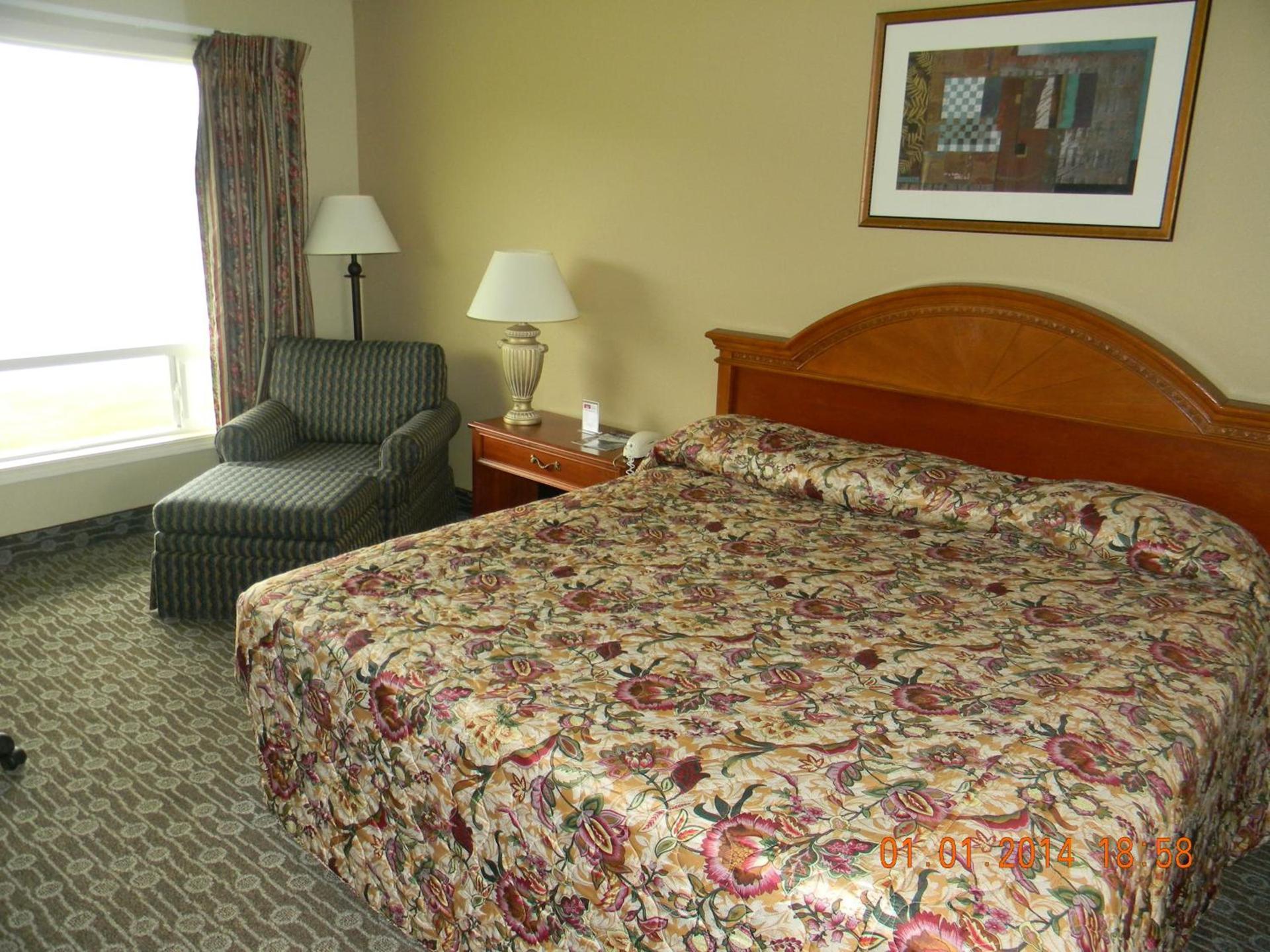 Lakeview Inn Centralia photo 9
