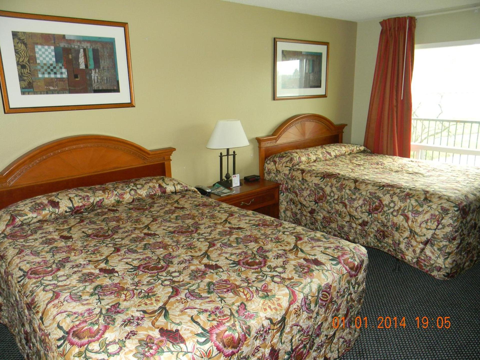 Lakeview Inn Centralia photo 7