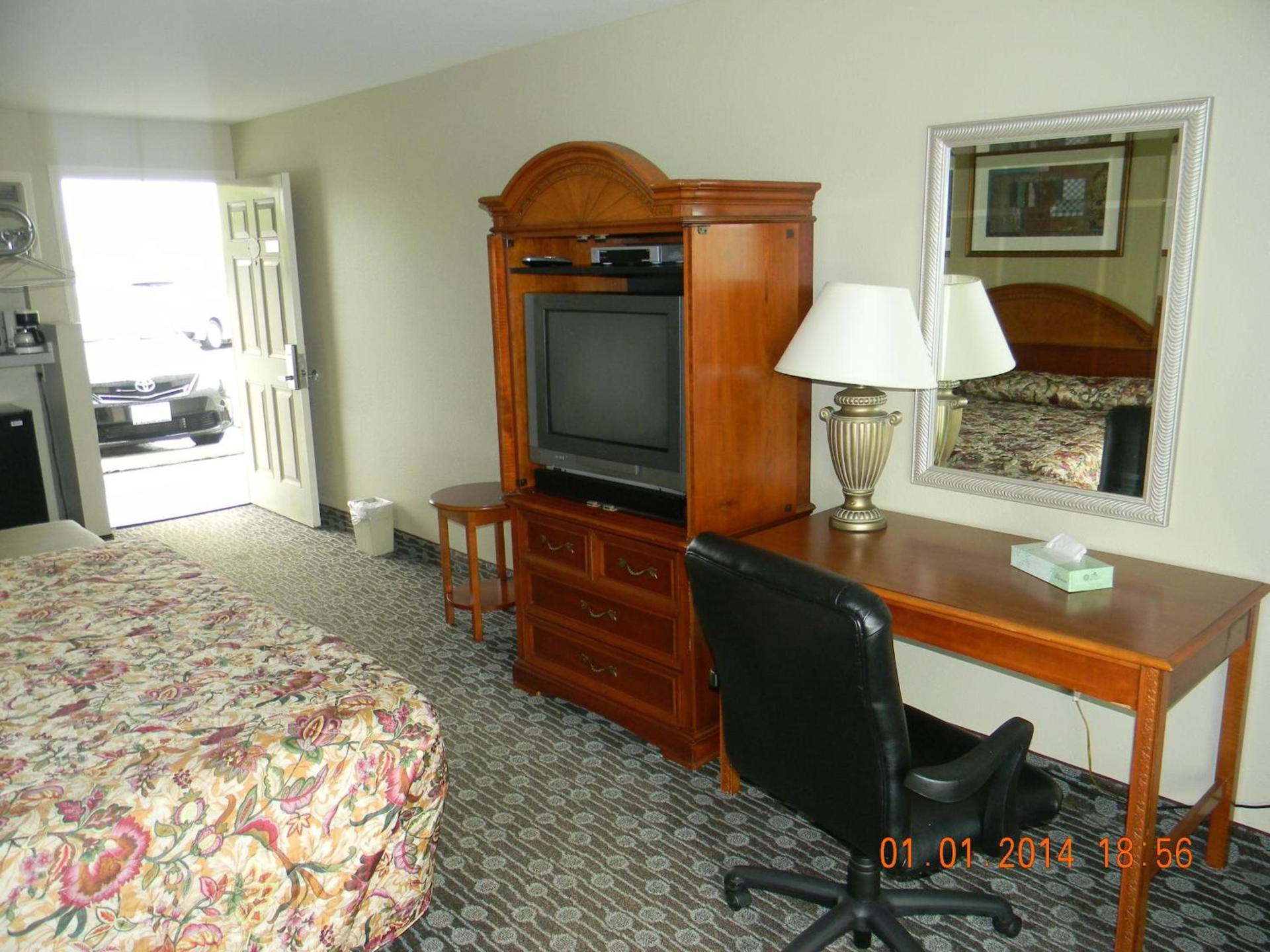 Lakeview Inn Centralia photo 6