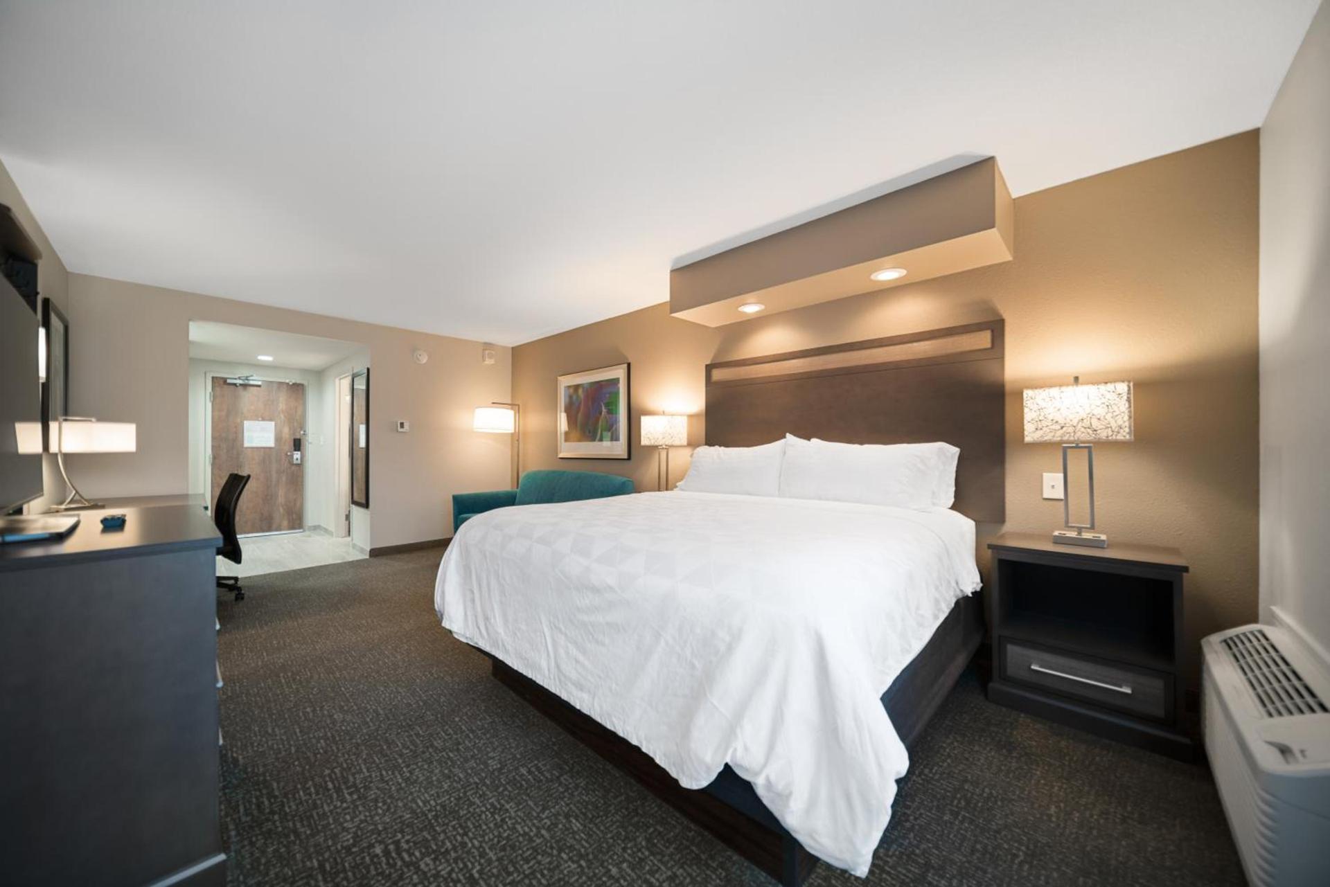 Holiday Inn Kearney by IHG photo 32
