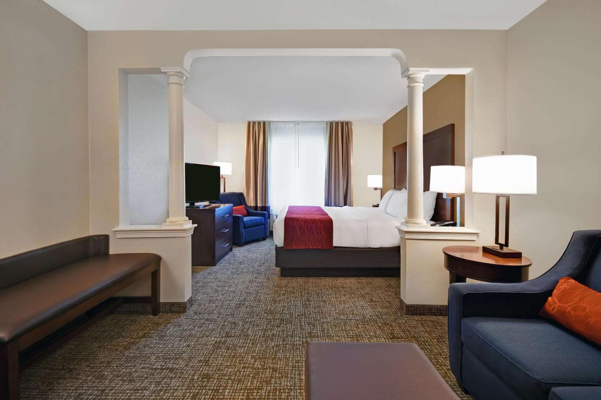 Comfort Inn & Suites Wilton photo 21