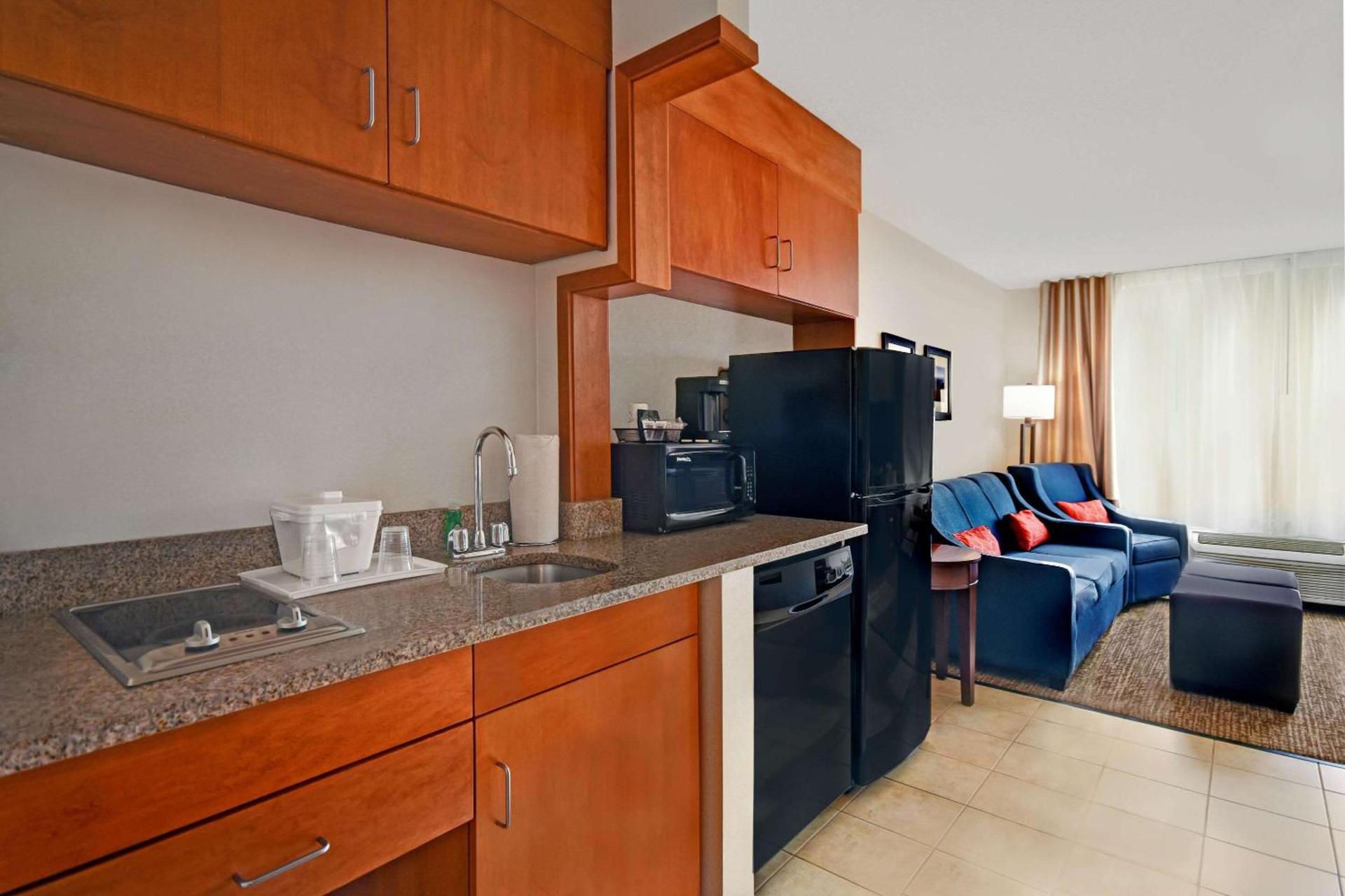 Comfort Inn & Suites Wilton photo 26
