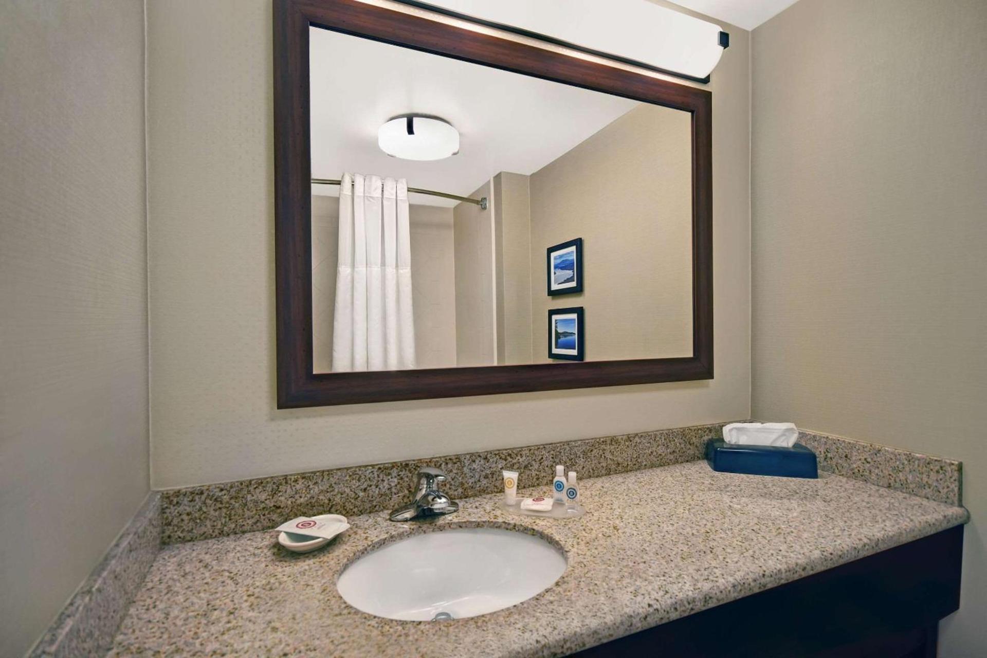 Comfort Inn & Suites Wilton photo 32