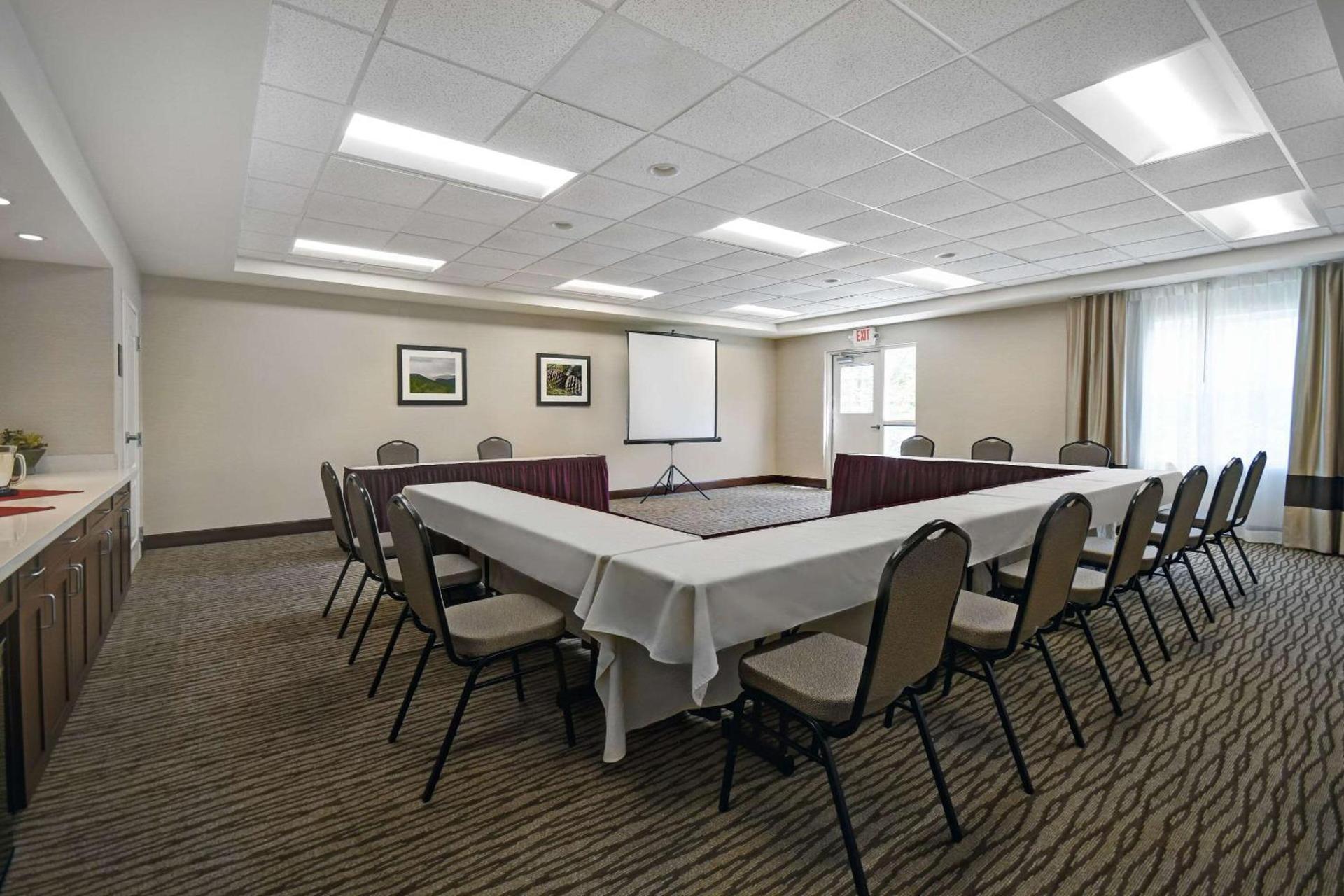 Comfort Inn & Suites Wilton photo 43