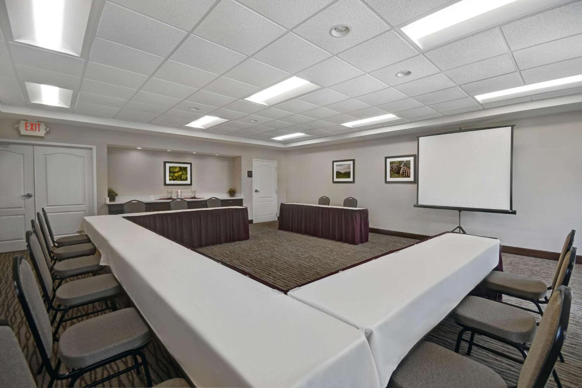 Comfort Inn & Suites Wilton photo 44