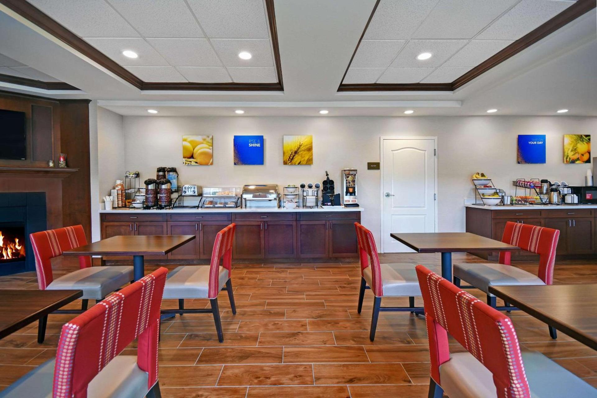 Comfort Inn & Suites Wilton photo 45