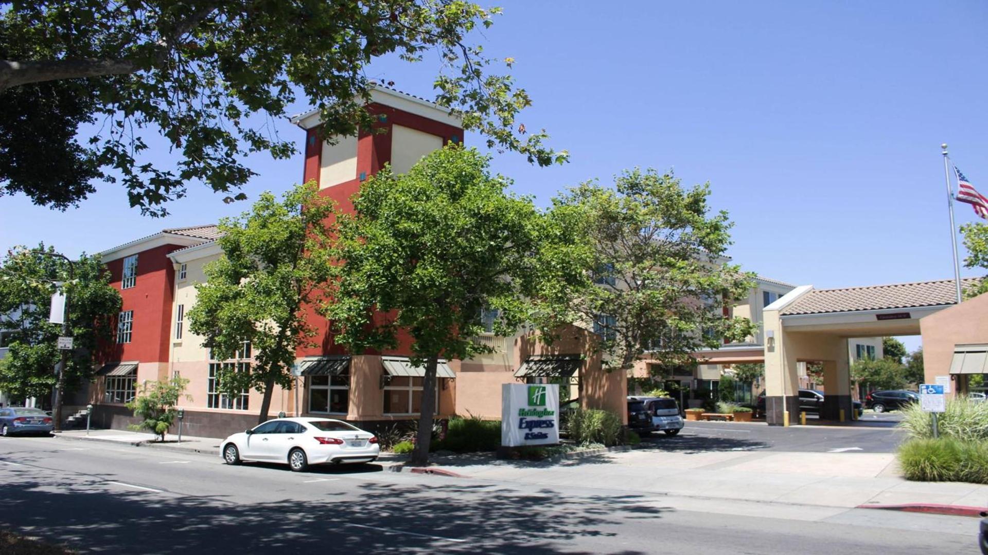 Holiday Inn Express Berkeley by IHG photo 13