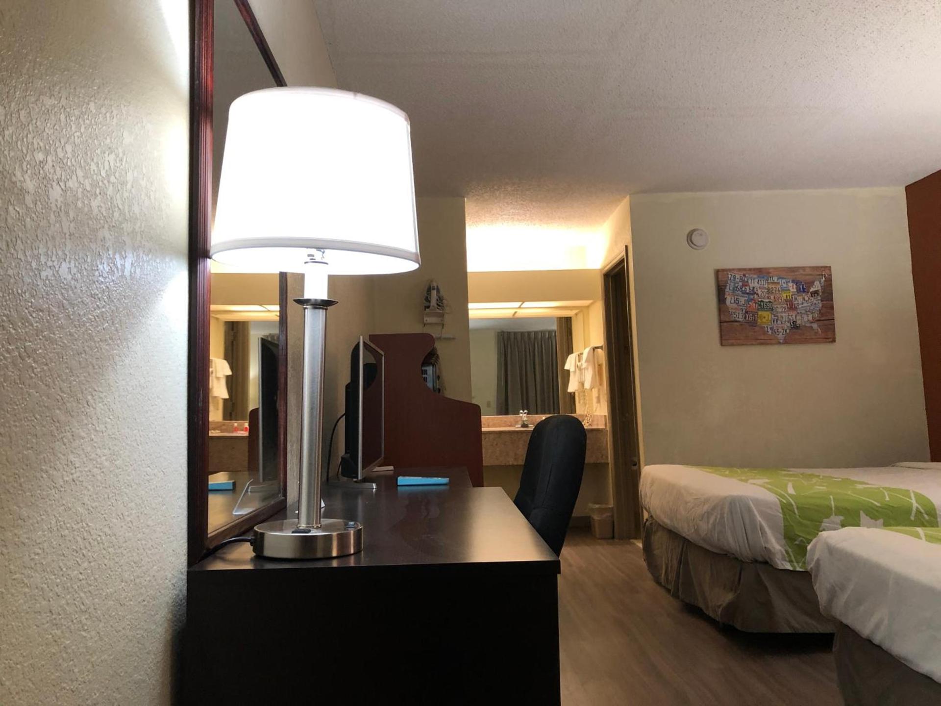Econo Lodge Dothan West photo 21
