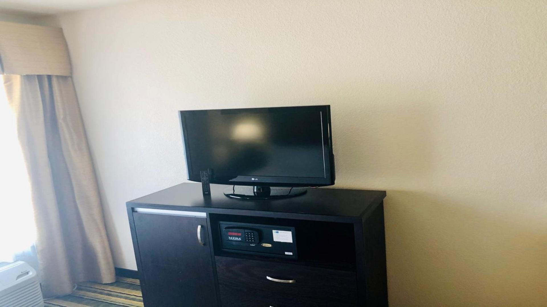Holiday Inn Express Berkeley by IHG photo 22