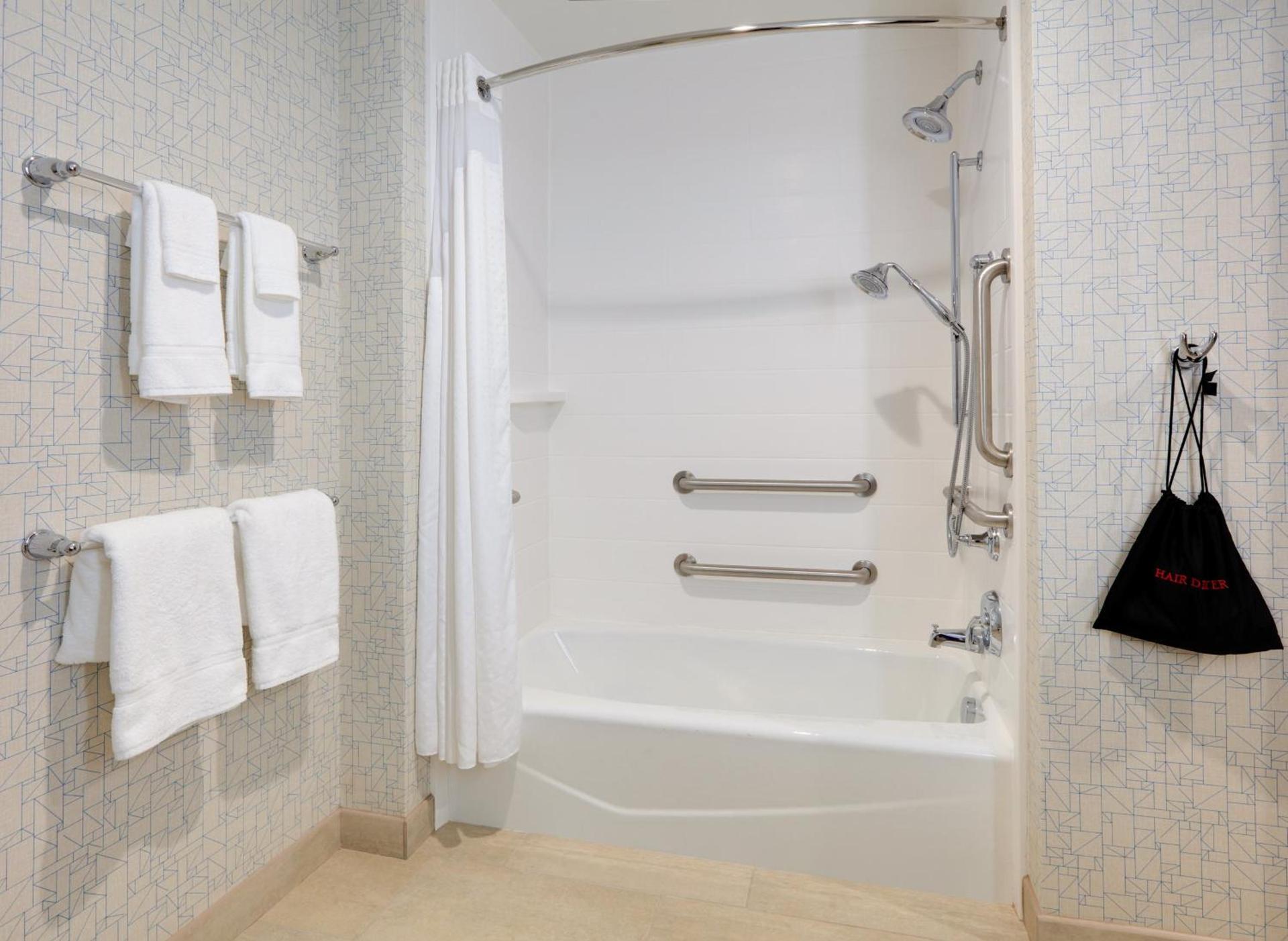 Holiday Inn Express & Suites - Dallas NW HWY - Love Field by IHG photo 25