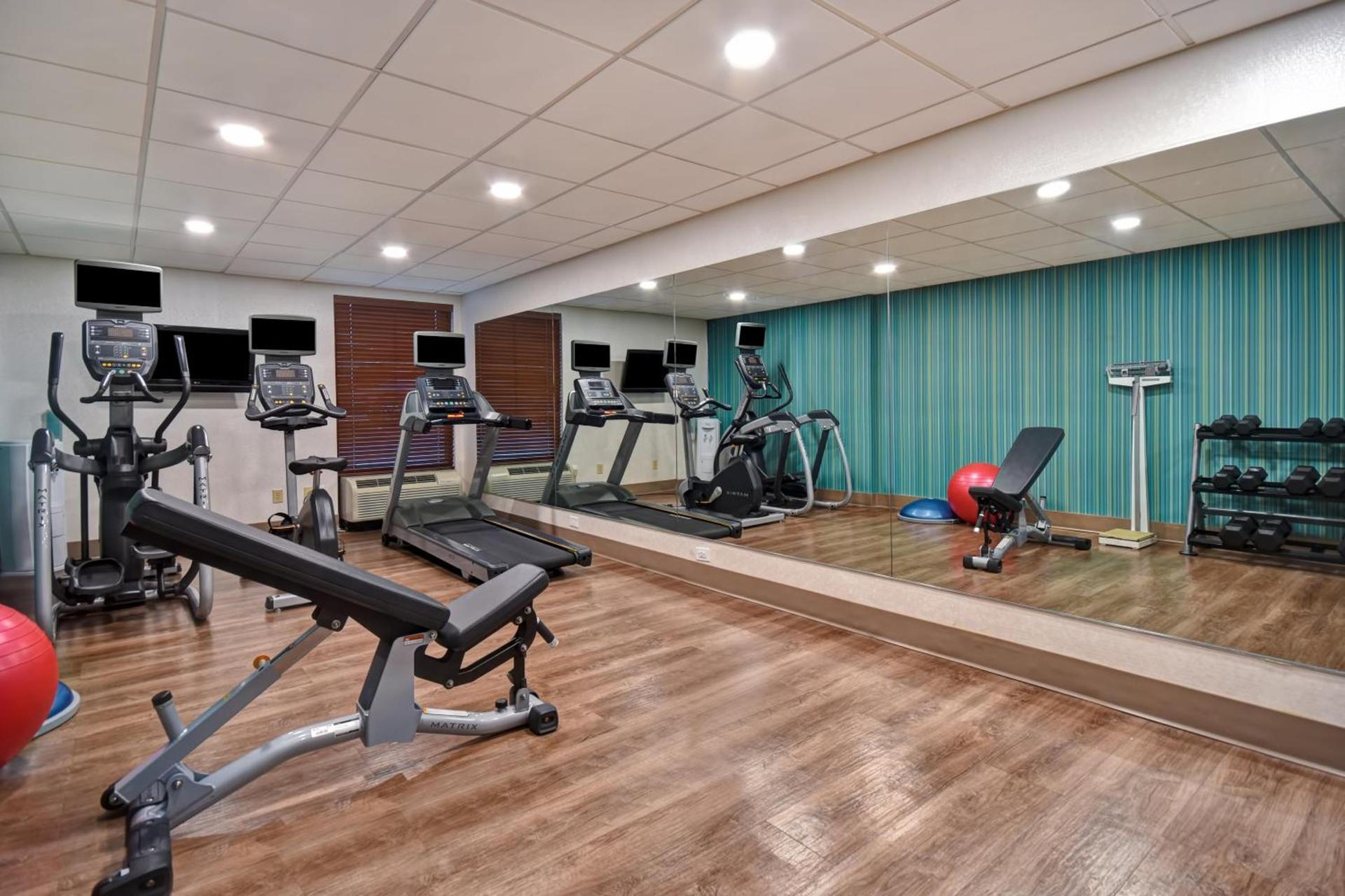 Holiday Inn Express & Suites Memorial – CityCentre by IHG photo 34