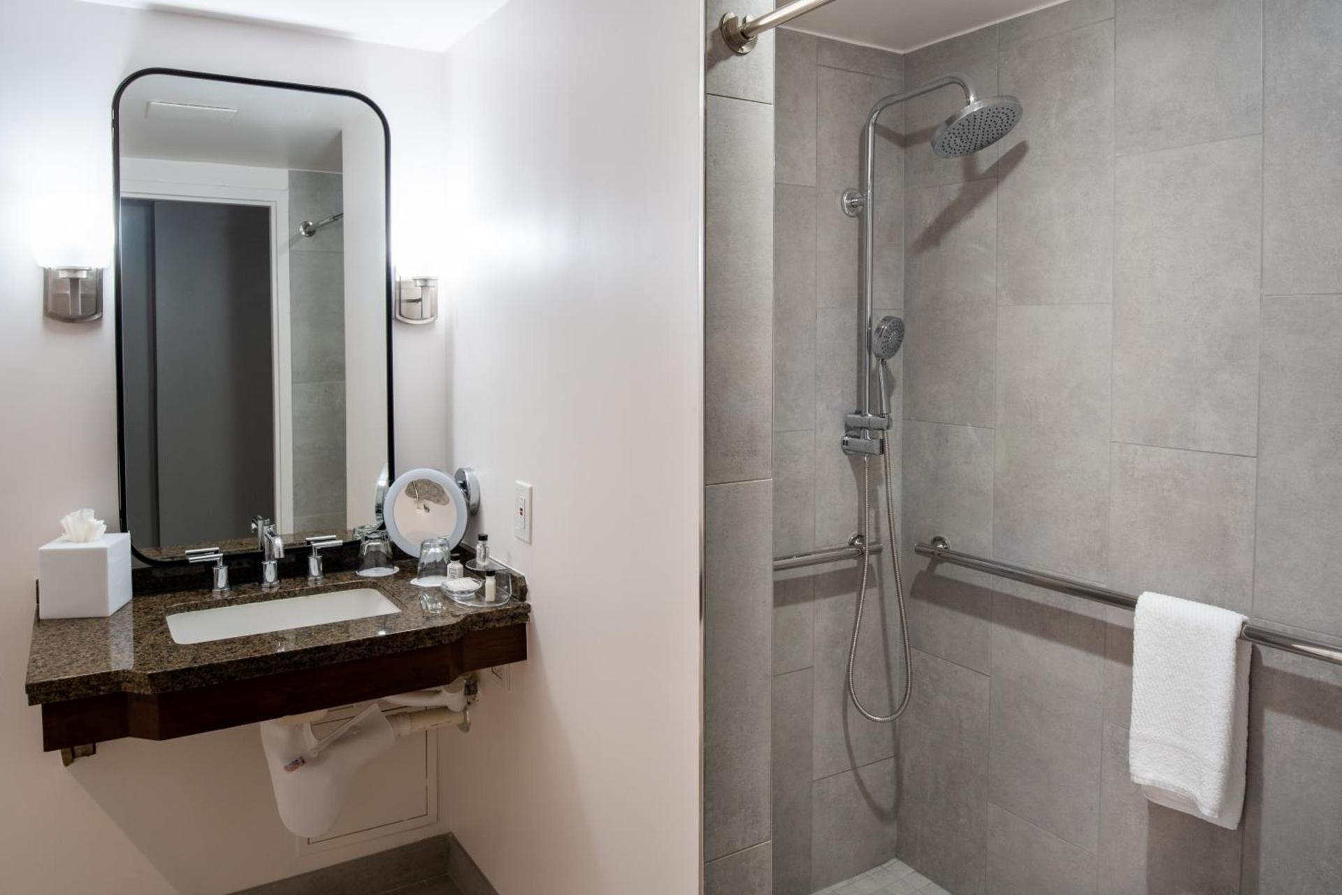Crowne Plaza College Park - Washington DC by IHG photo 15