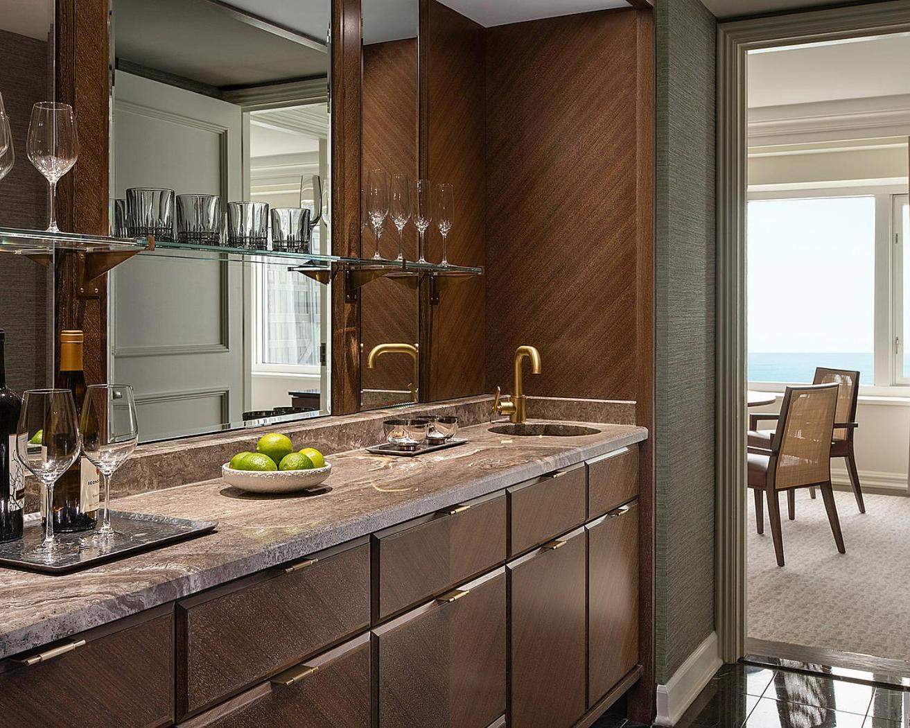 Four Seasons Chicago photo 38