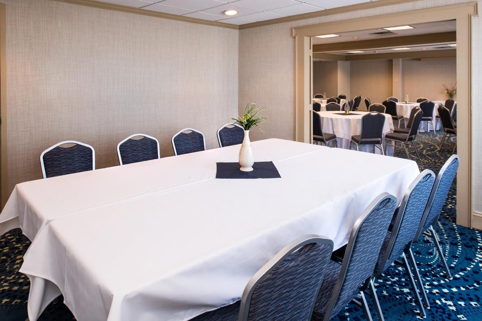 Doubletree By Hilton Concord Downtown photo 33