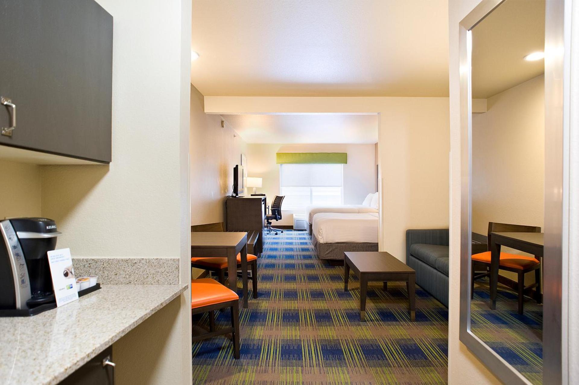 Garner Hotel Brookings by IHG photo 2